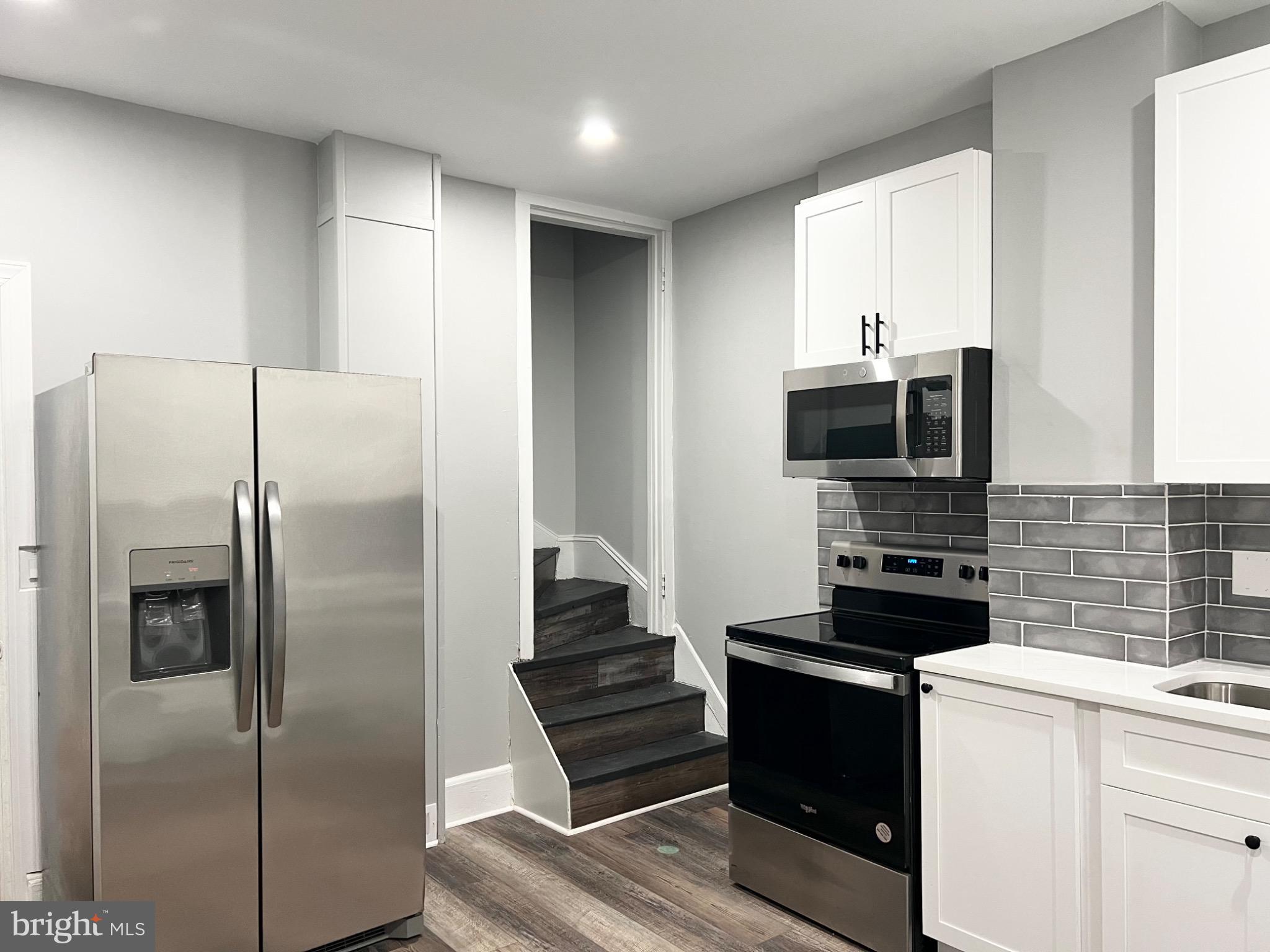 CHARLES VILLAGE - Residential