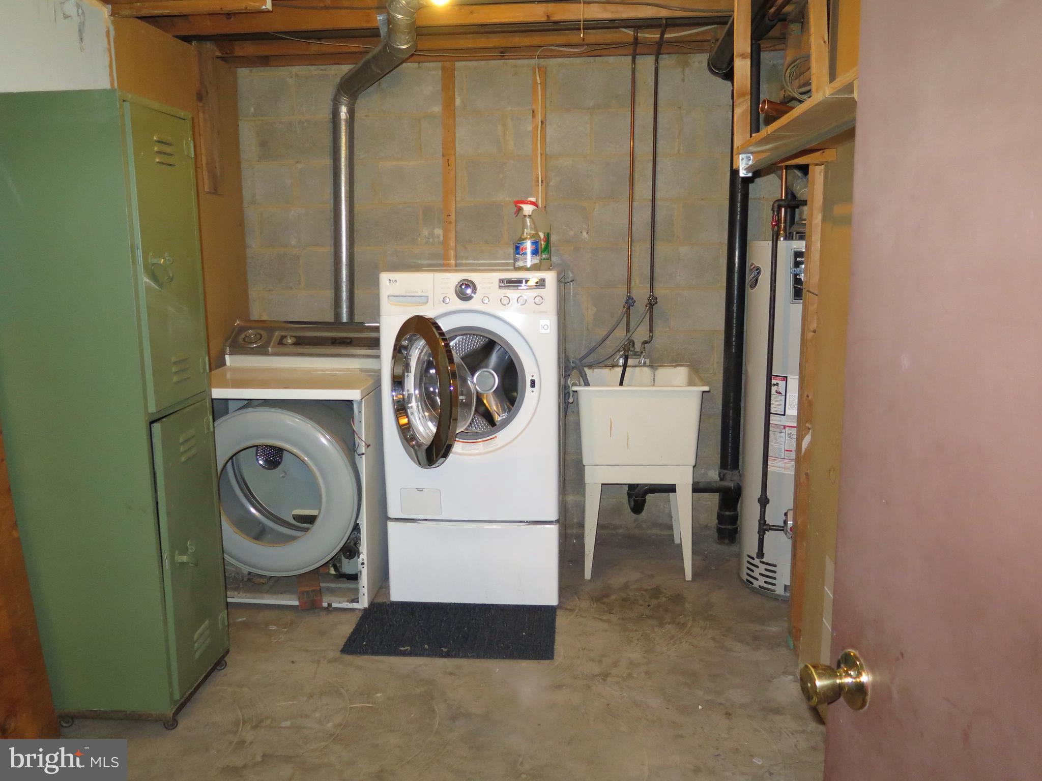 VILLAGE OF OLDE MILL - Residential