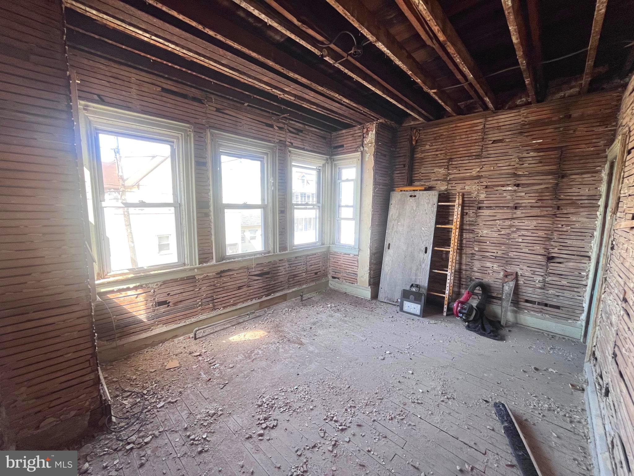 MILL CREEK - Residential