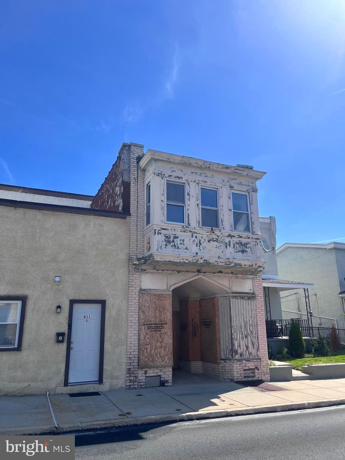 809 MARKET 1/2