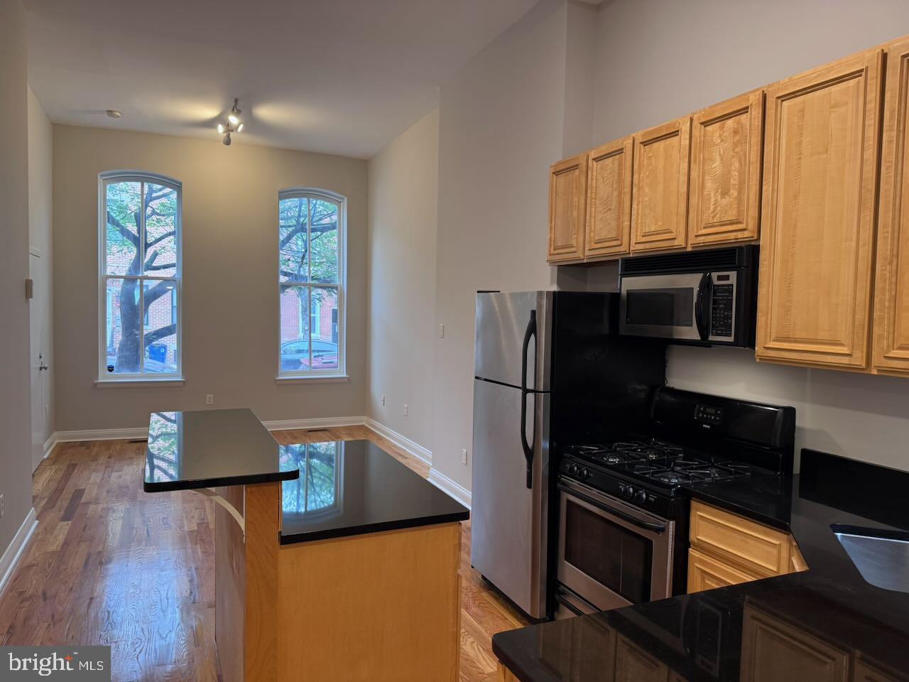 1916 CHRISTIAN STREET A