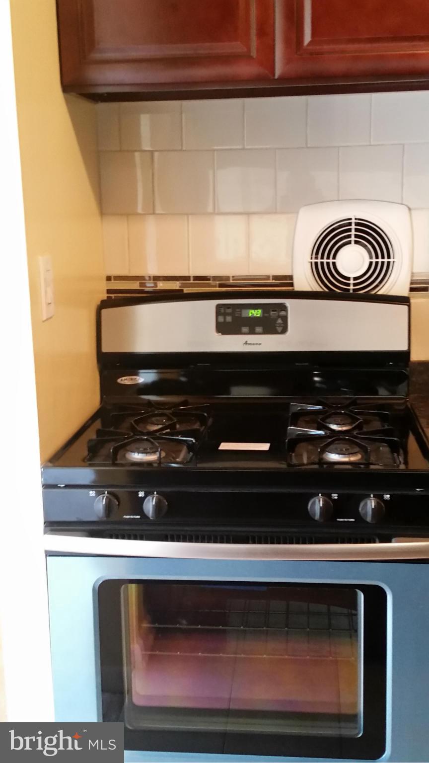 FALLS CHURCH GARDENS - Residential