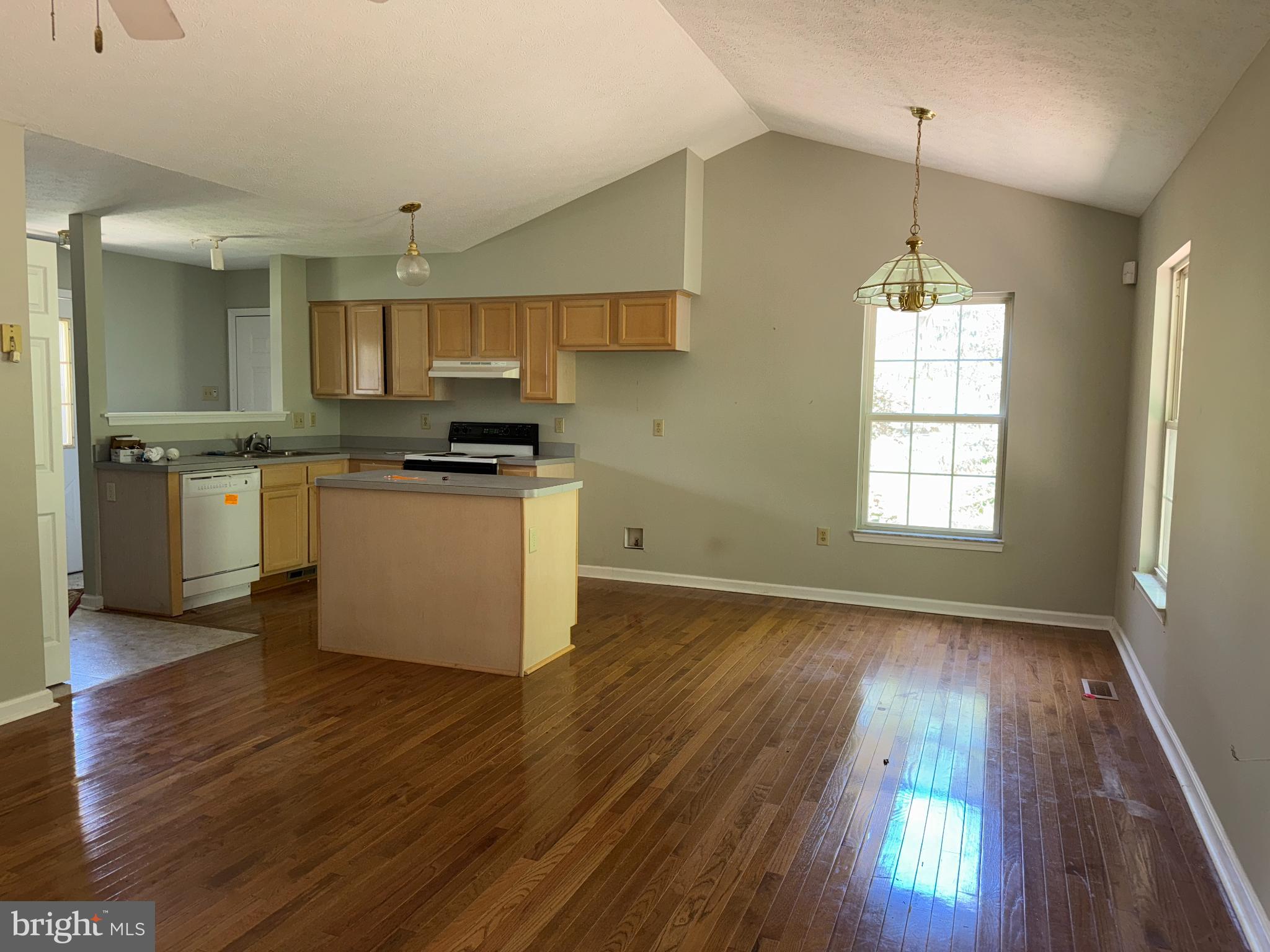 LAUREL RIDGE - Residential