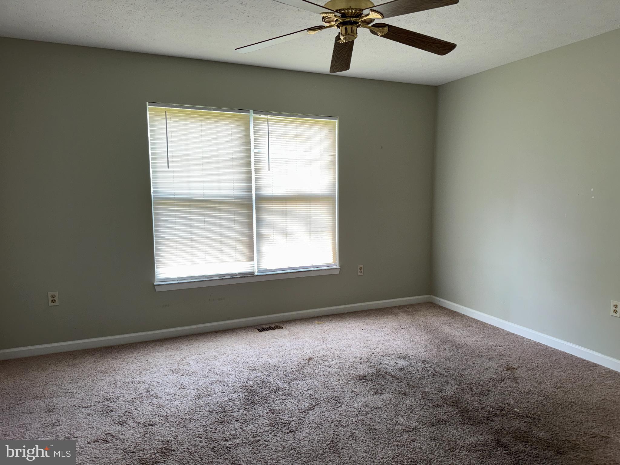 LAUREL RIDGE - Residential