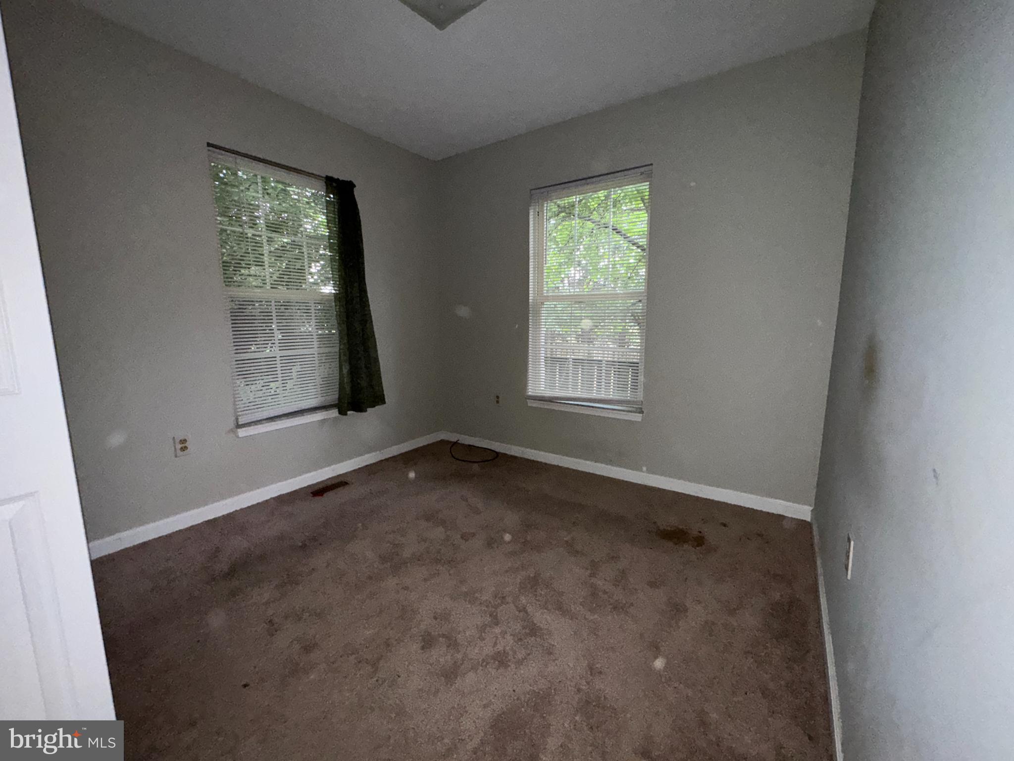 LAUREL RIDGE - Residential