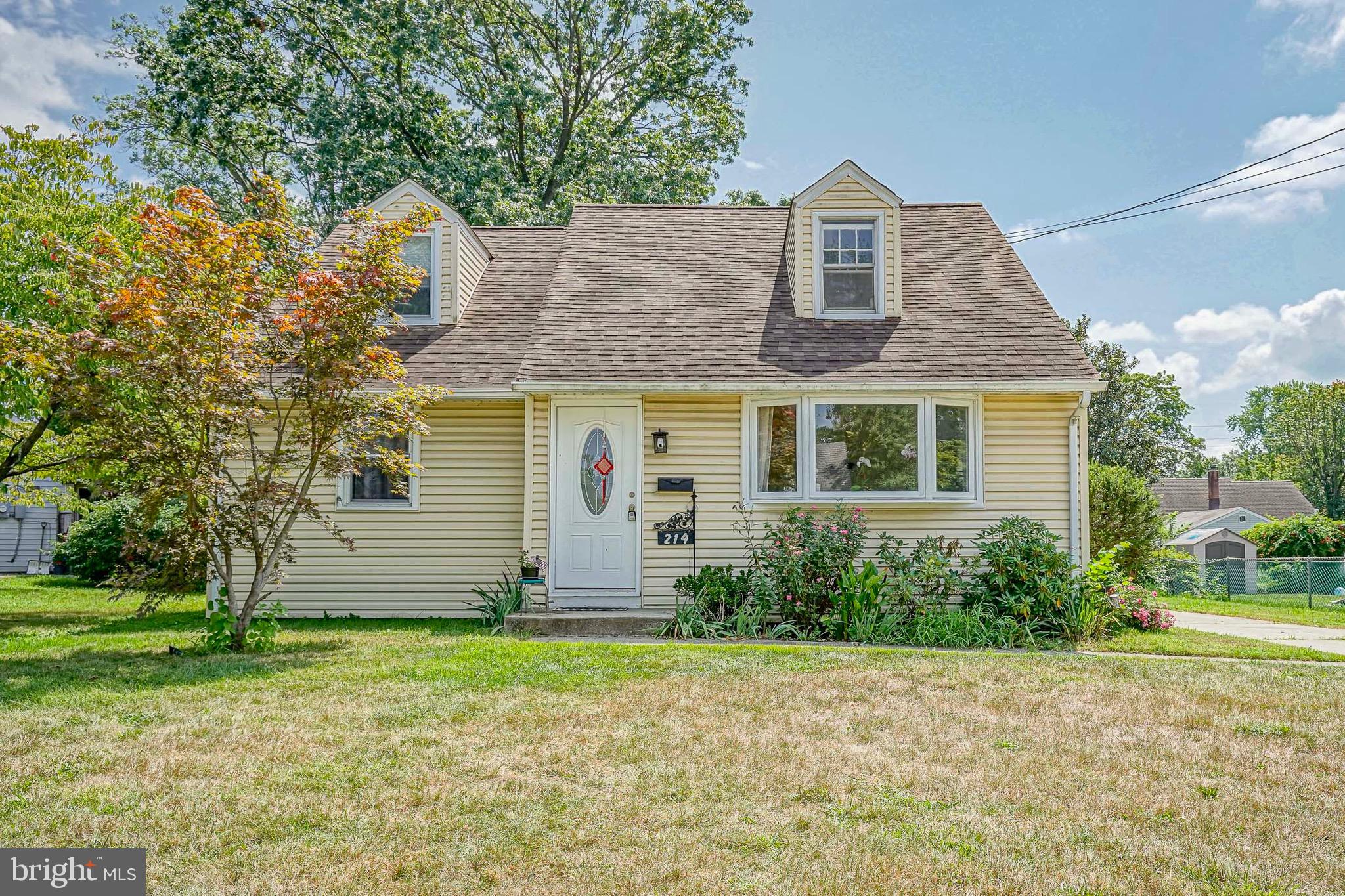 214 ALBERTSON AVENUE