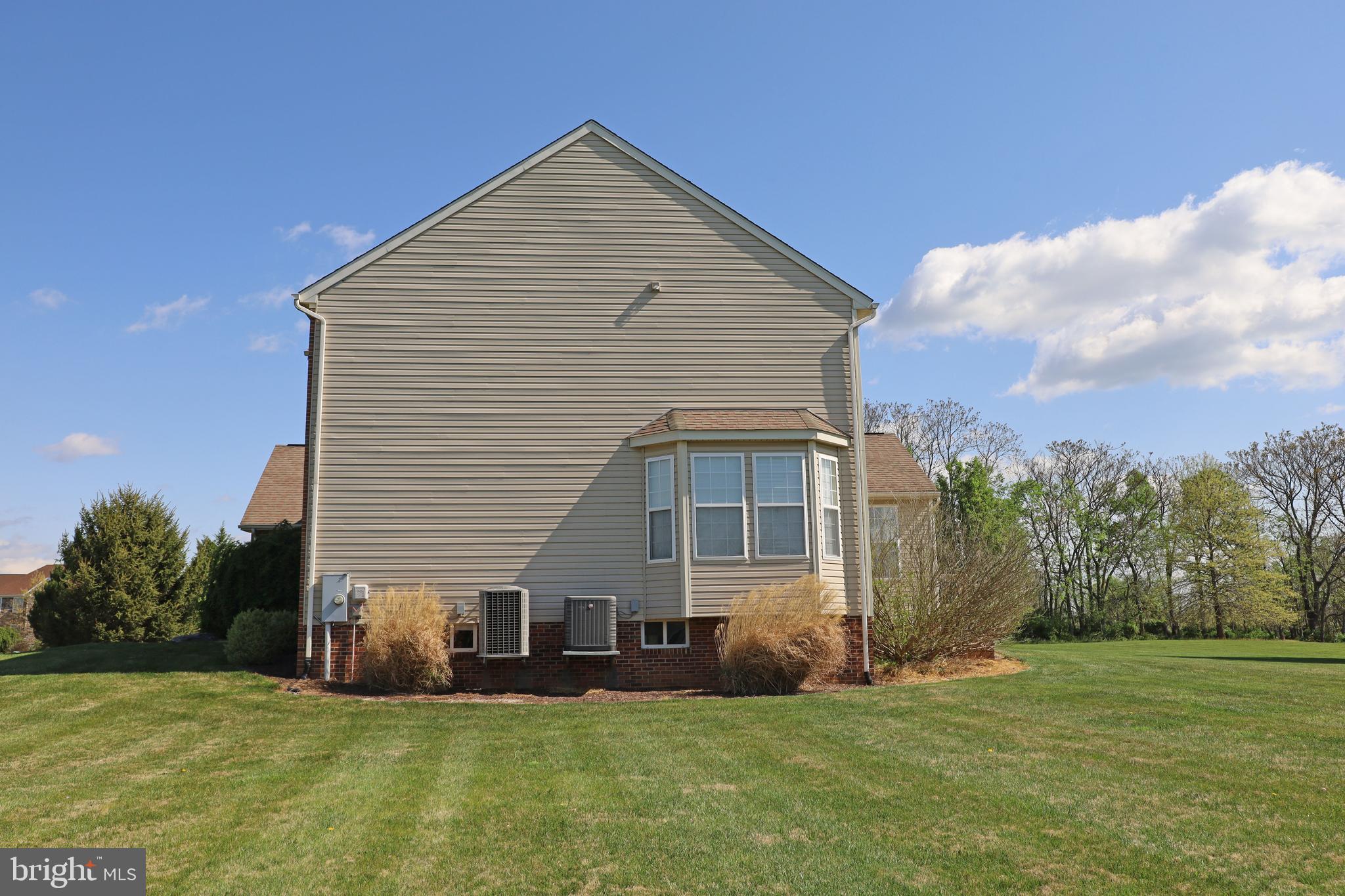 QUARTER FARM - Residential