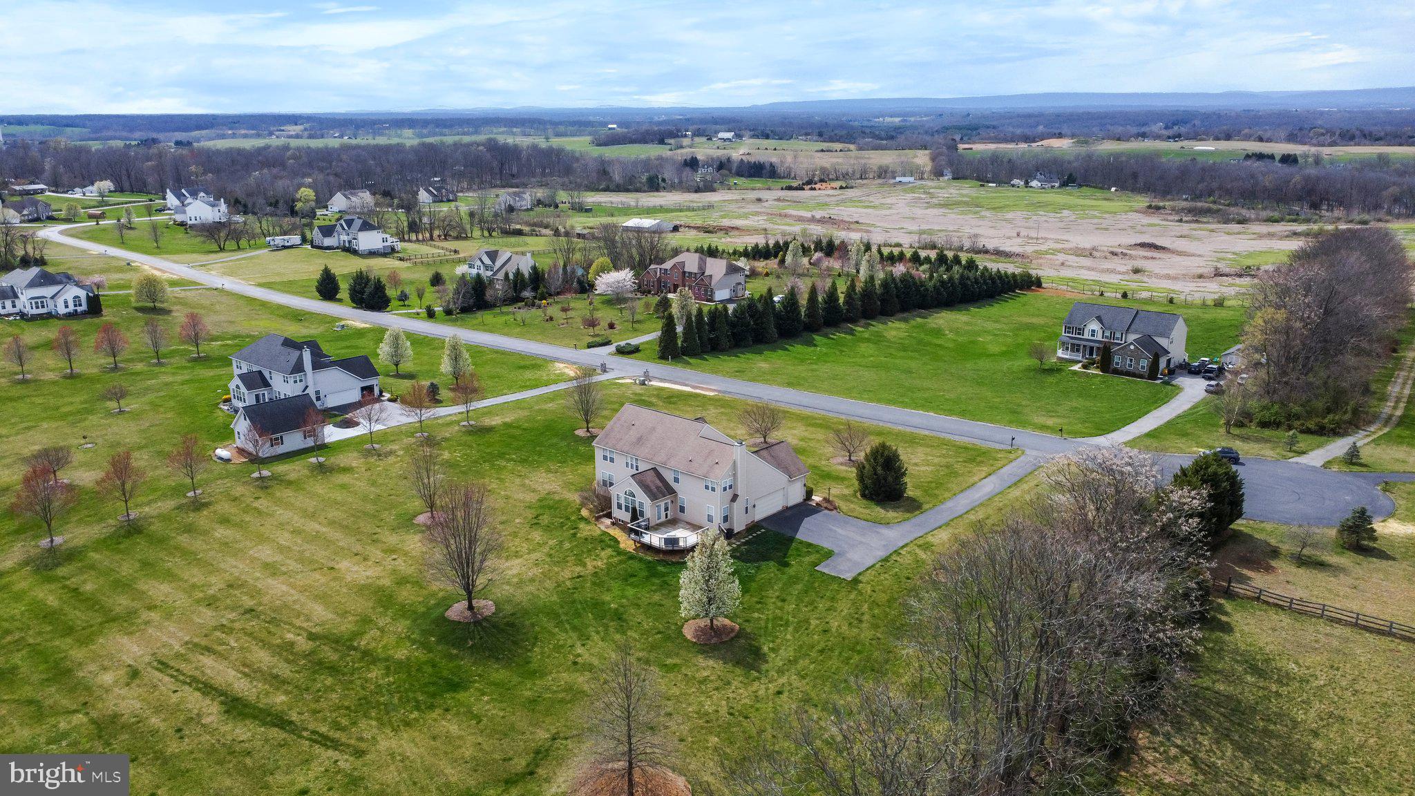 QUARTER FARM - Residential