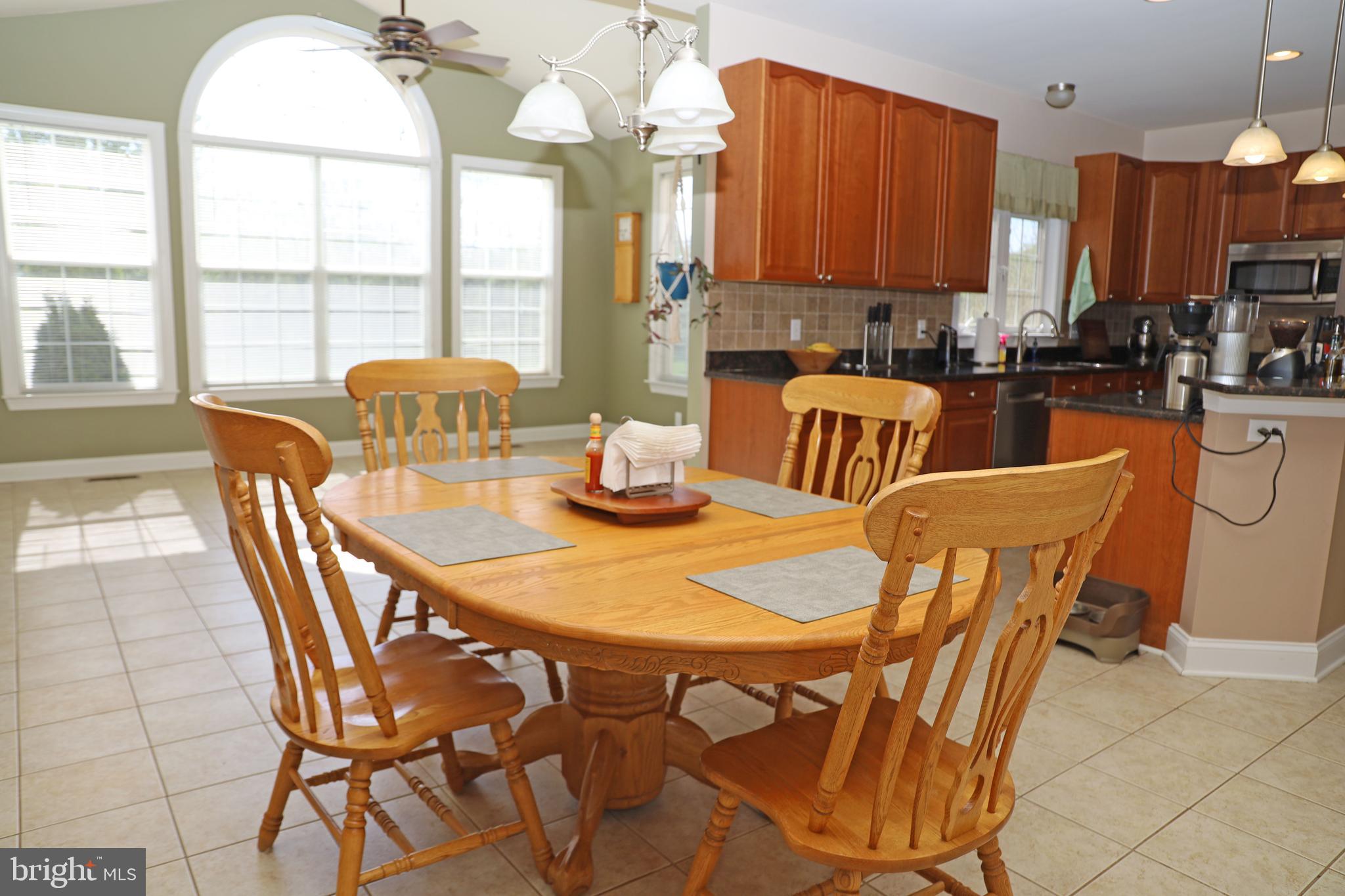 QUARTER FARM - Residential