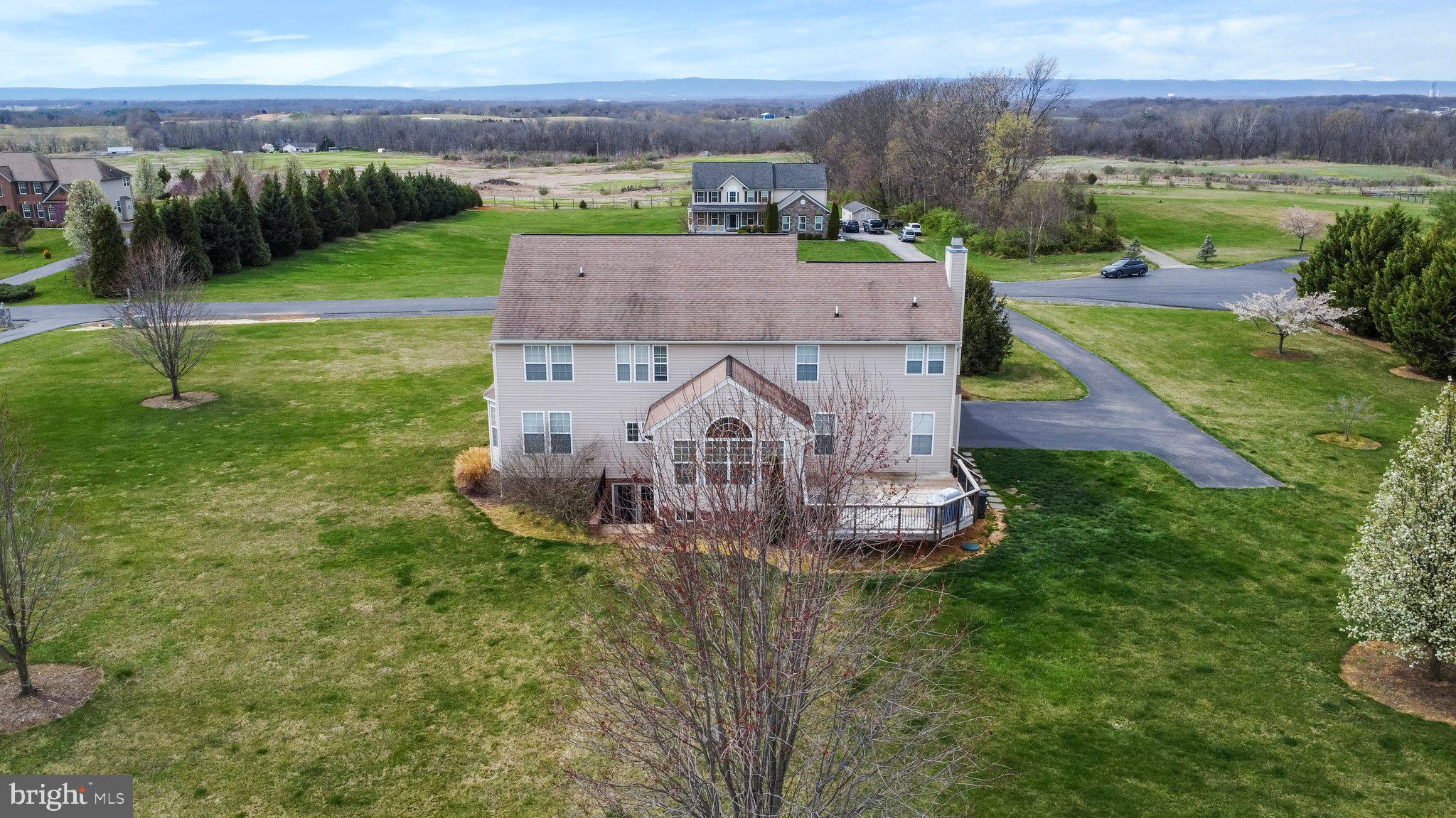 QUARTER FARM - Residential