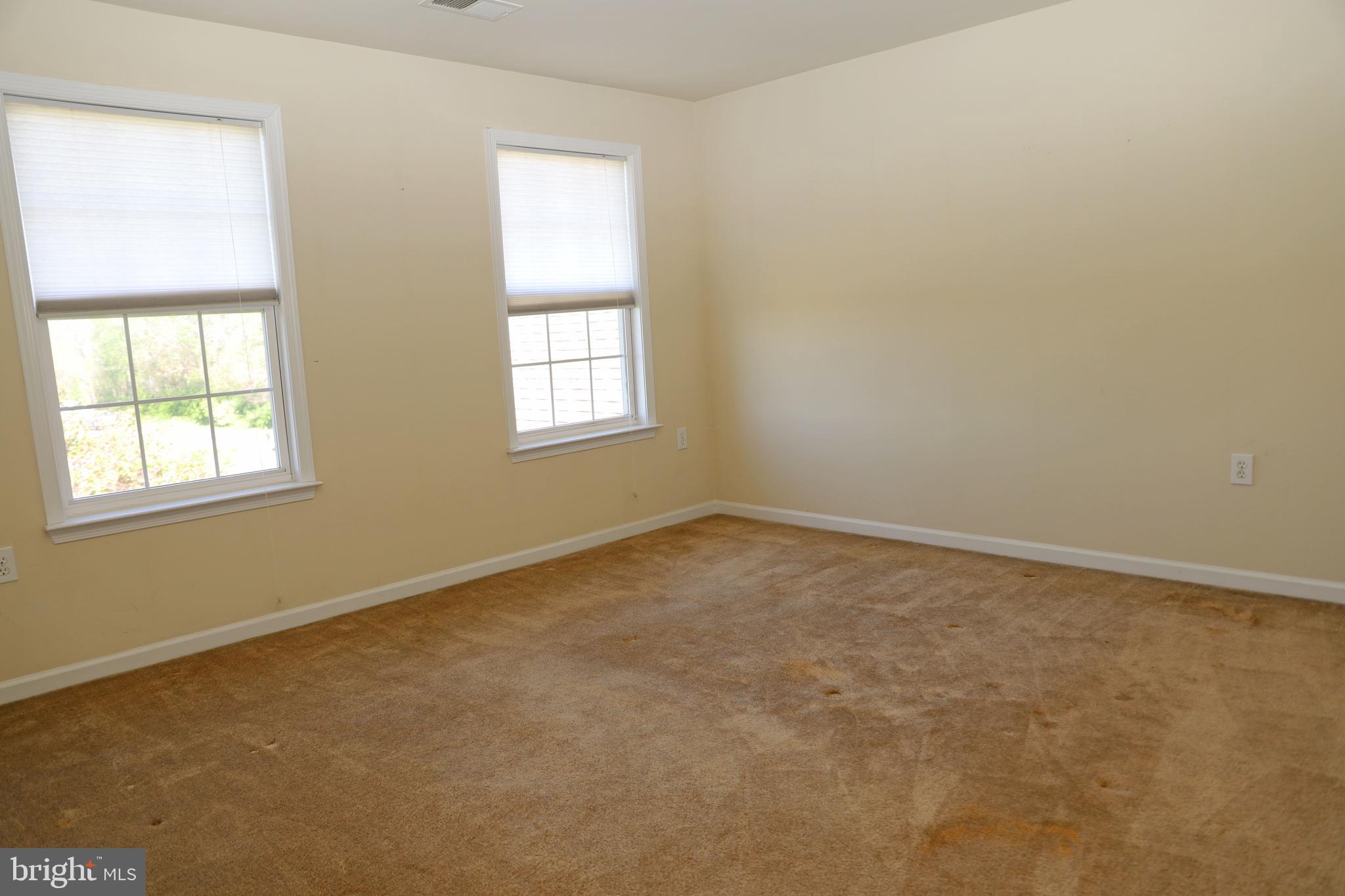 QUARTER FARM - Residential