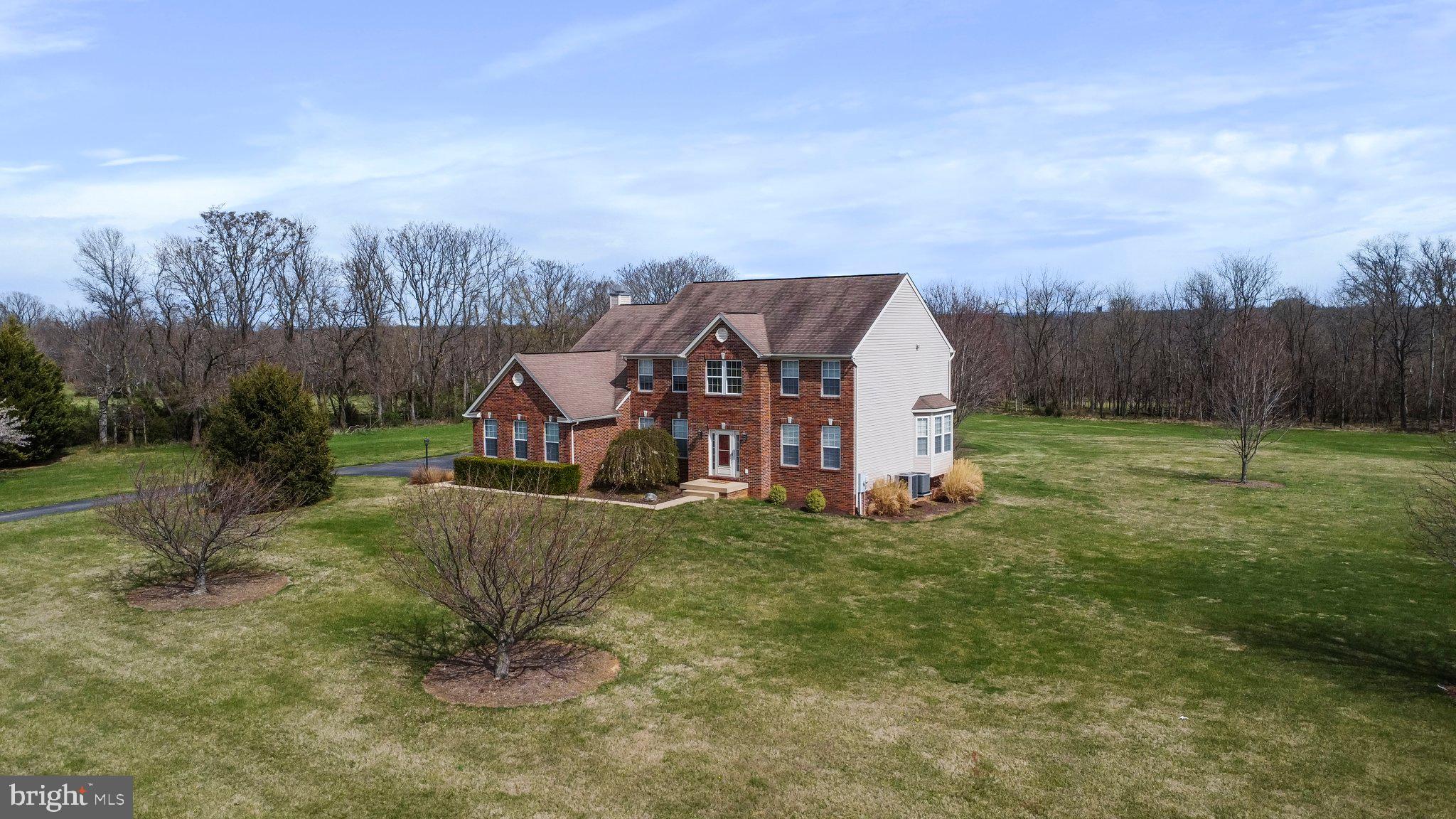 QUARTER FARM - Residential