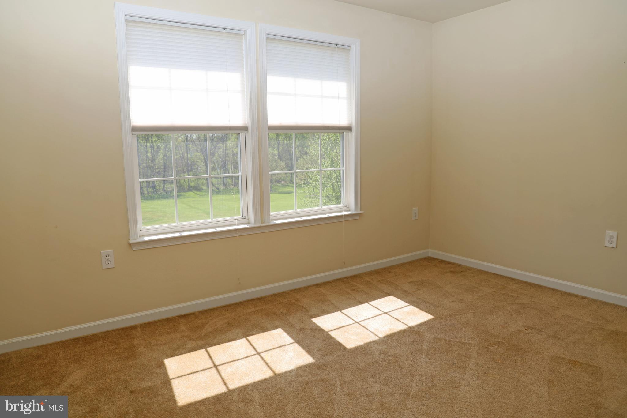 QUARTER FARM - Residential