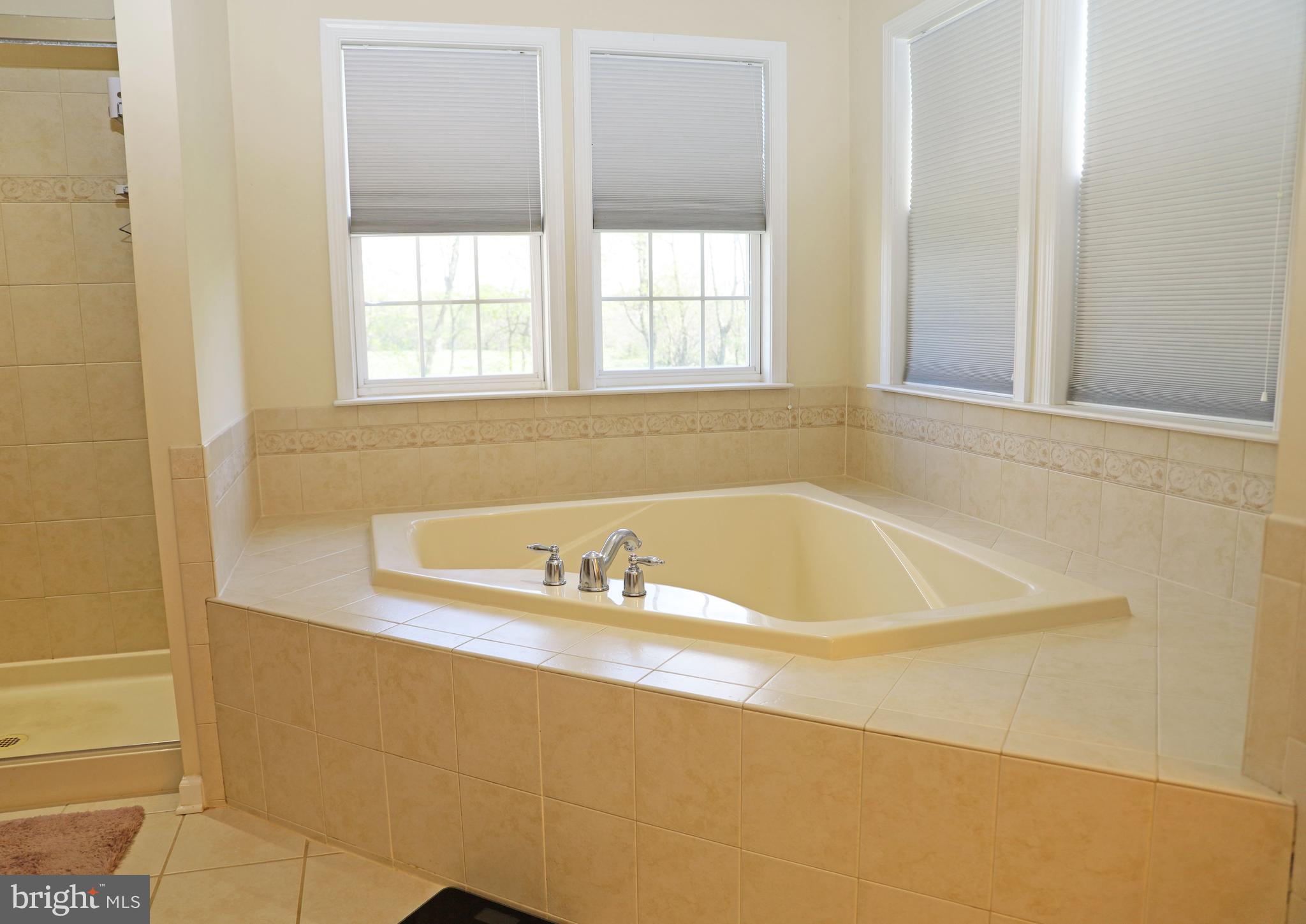 QUARTER FARM - Residential