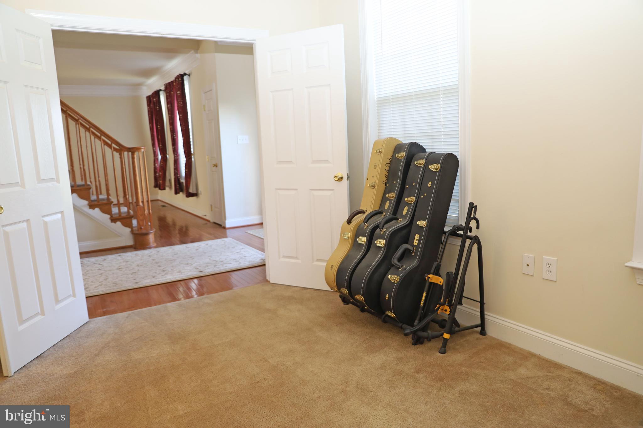 QUARTER FARM - Residential