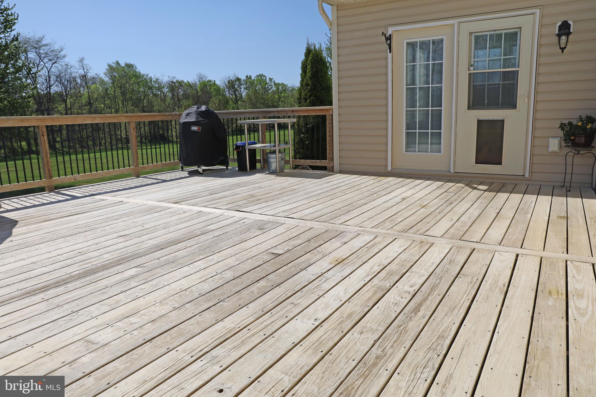 QUARTER FARM - Residential