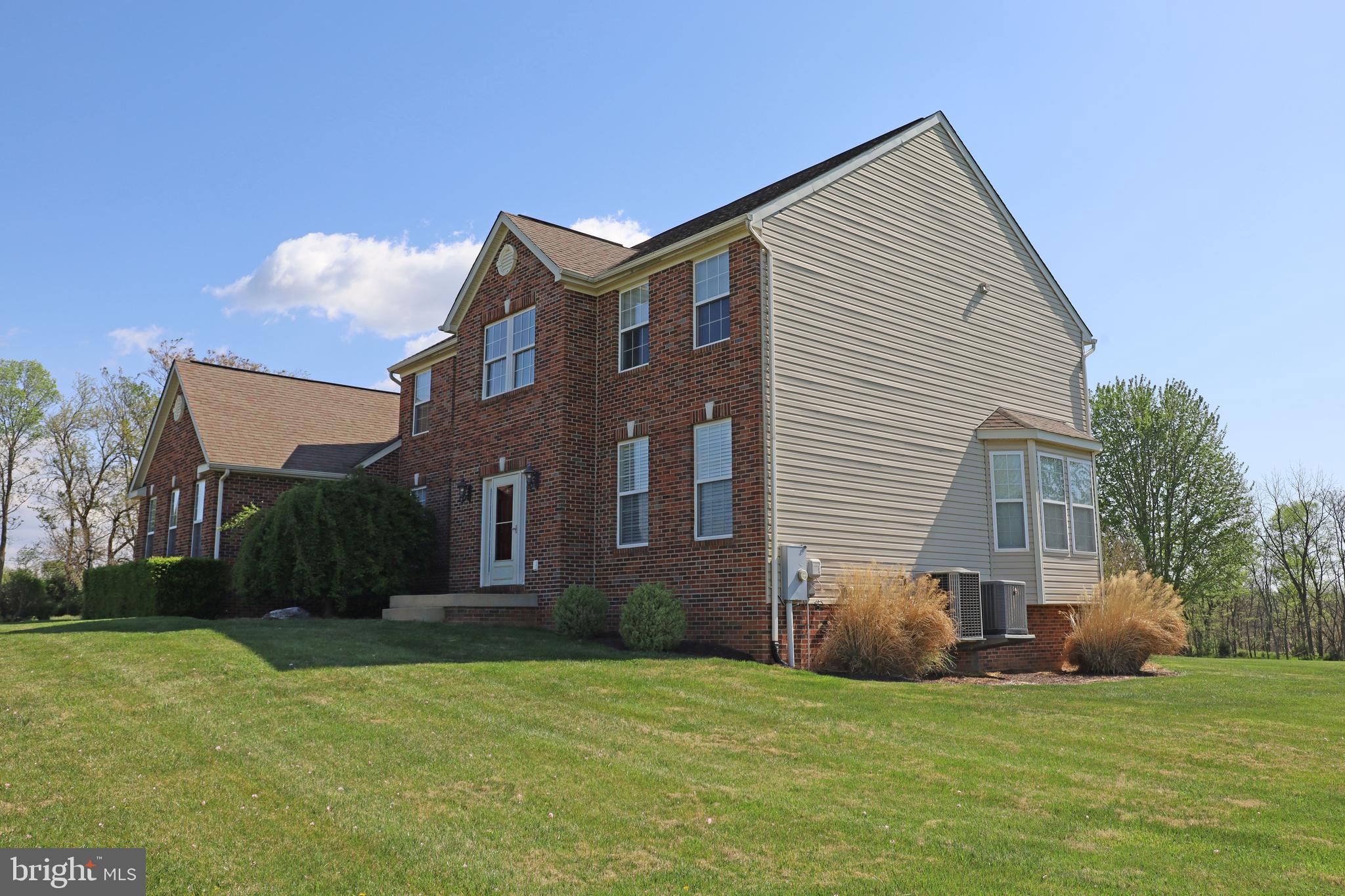 QUARTER FARM - Residential