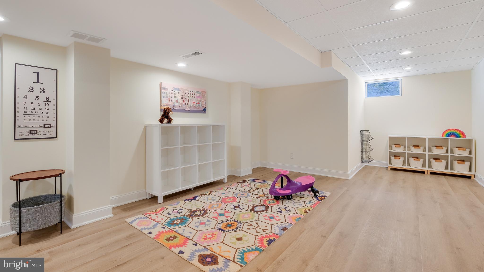 CLIVEDEN - Residential