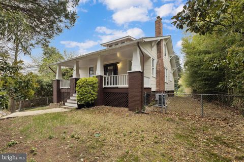 2417 WASHINGTON BOULEVARD ARLINGTON VA 22201