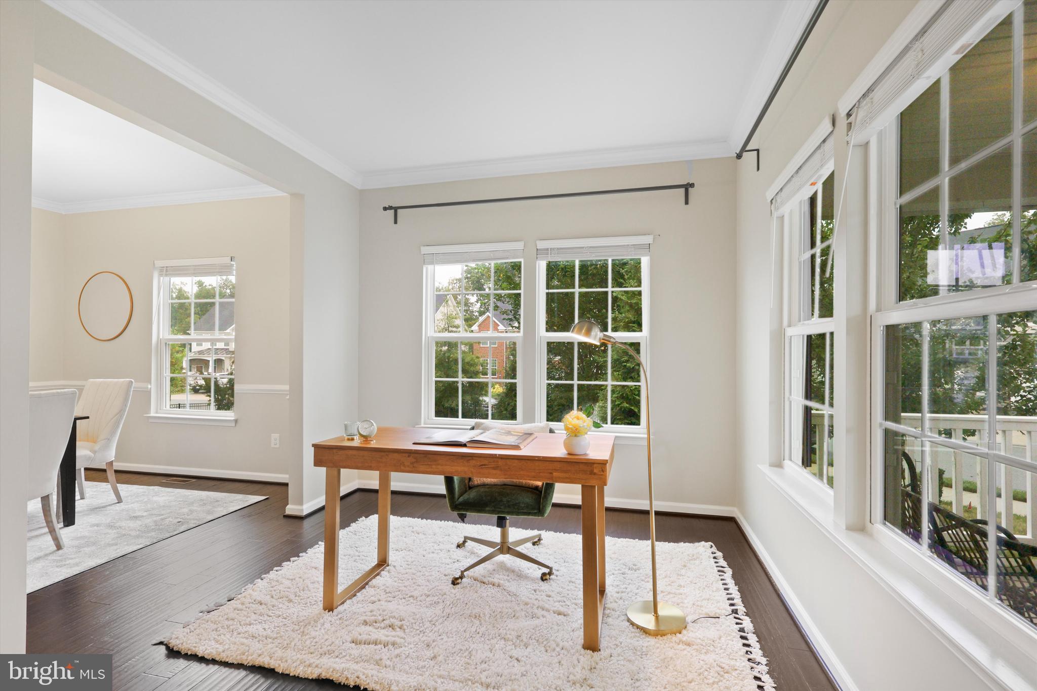 MAY'S QUARTER - Residential