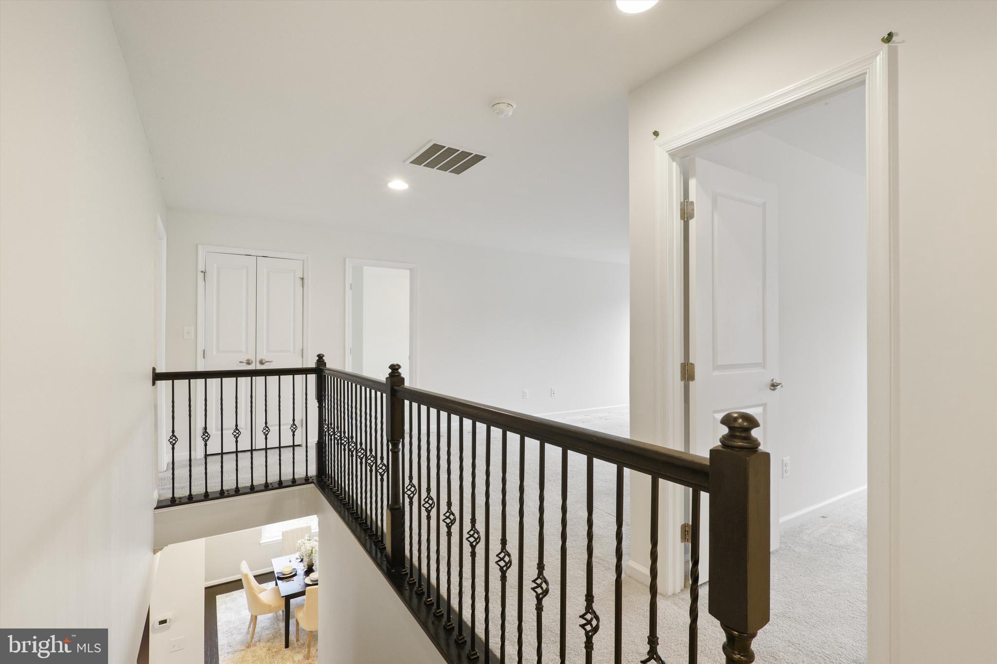 MAY'S QUARTER - Residential