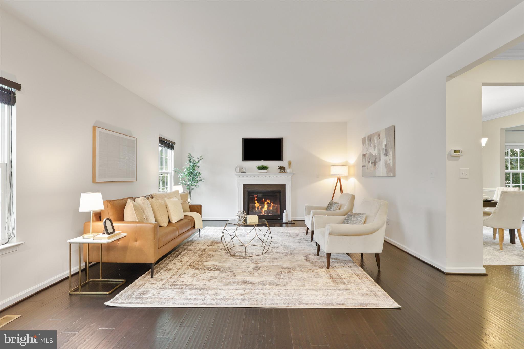 MAY'S QUARTER - Residential