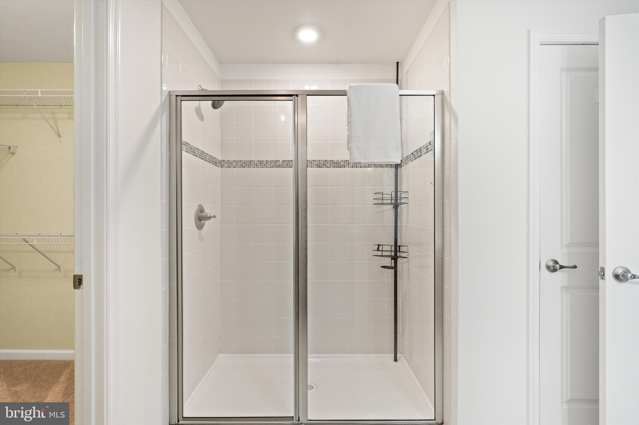 MAY'S QUARTER - Residential