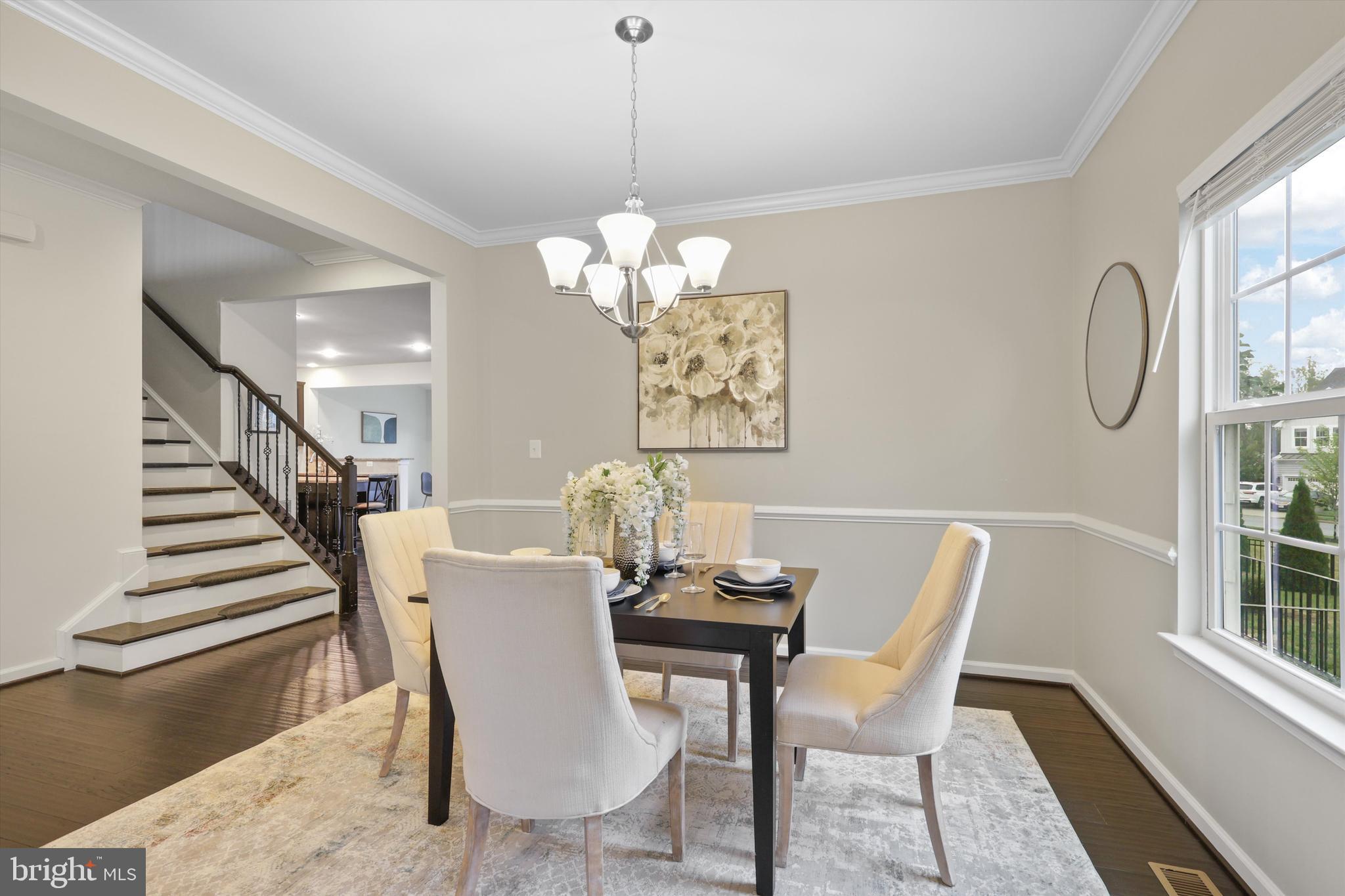 MAY'S QUARTER - Residential