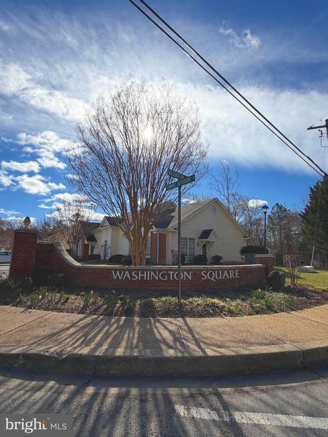 WASHINGTON SQUARE LA PLA - Residential