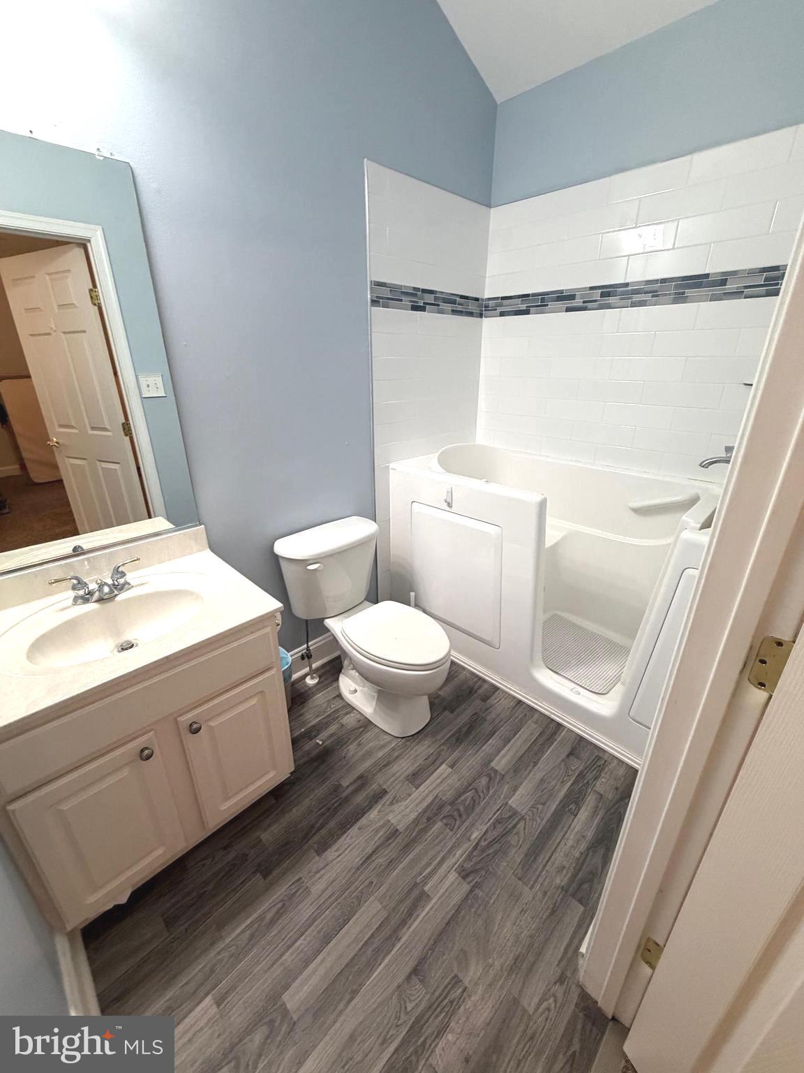 WASHINGTON SQUARE LA PLA - Residential