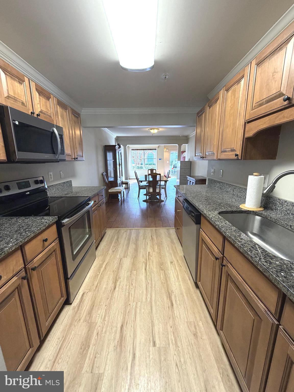 WASHINGTON SQUARE LA PLA - Residential