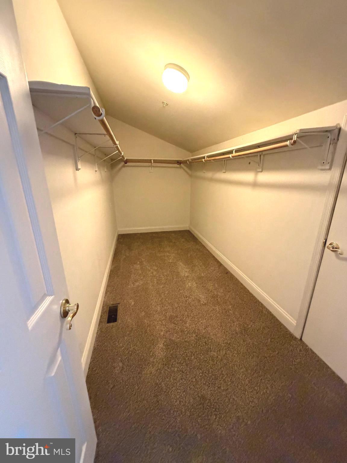 WASHINGTON SQUARE LA PLA - Residential