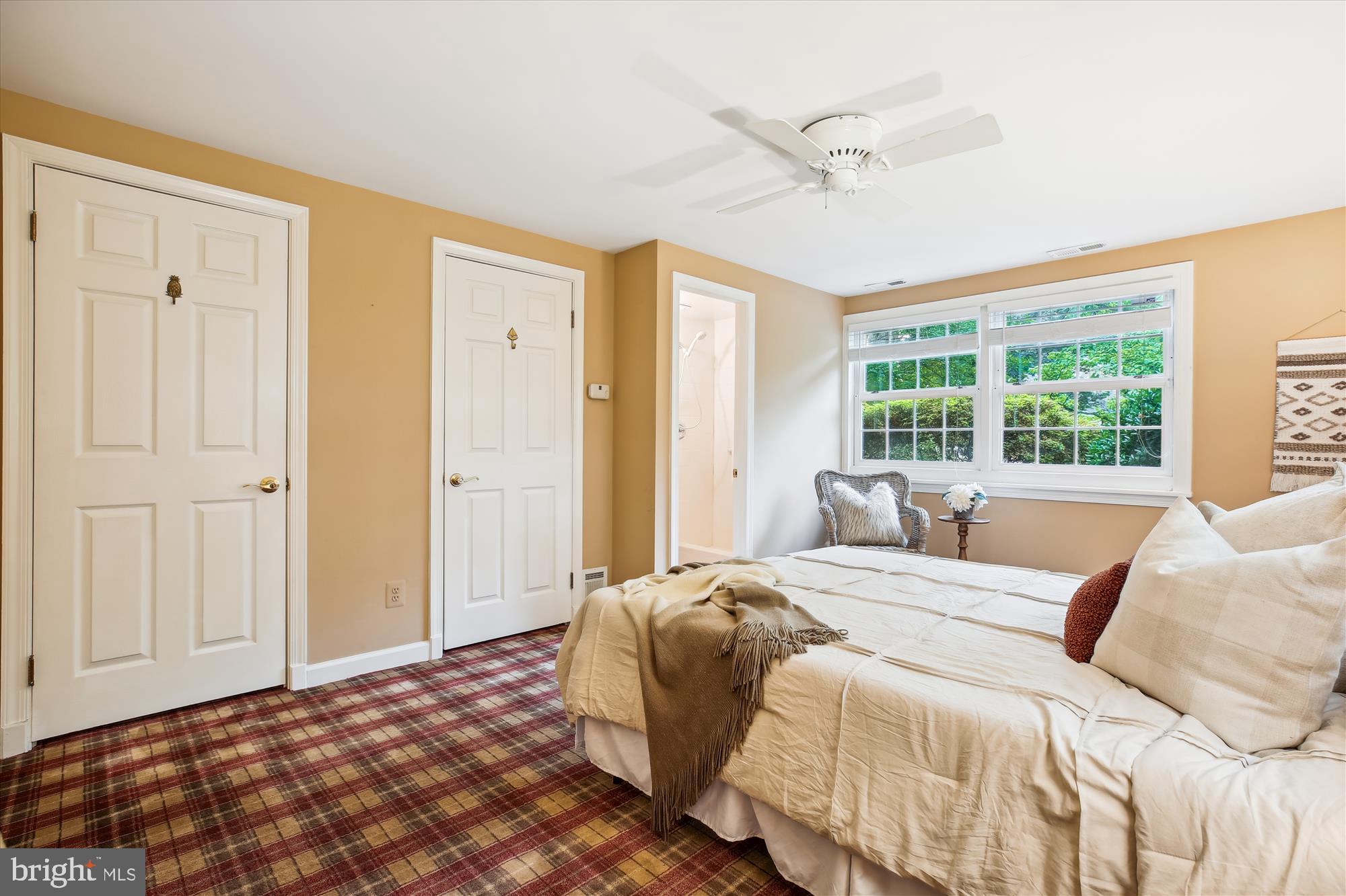 MANOR PARK - Residential