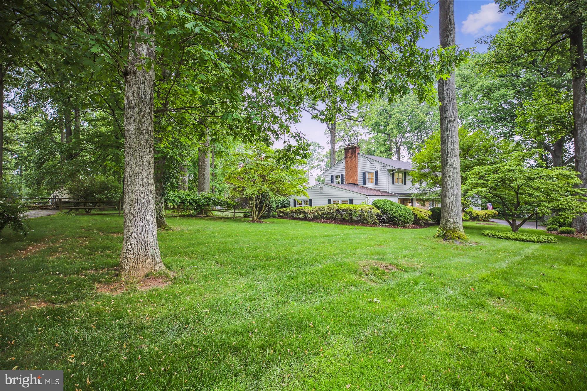 MANOR PARK - Residential