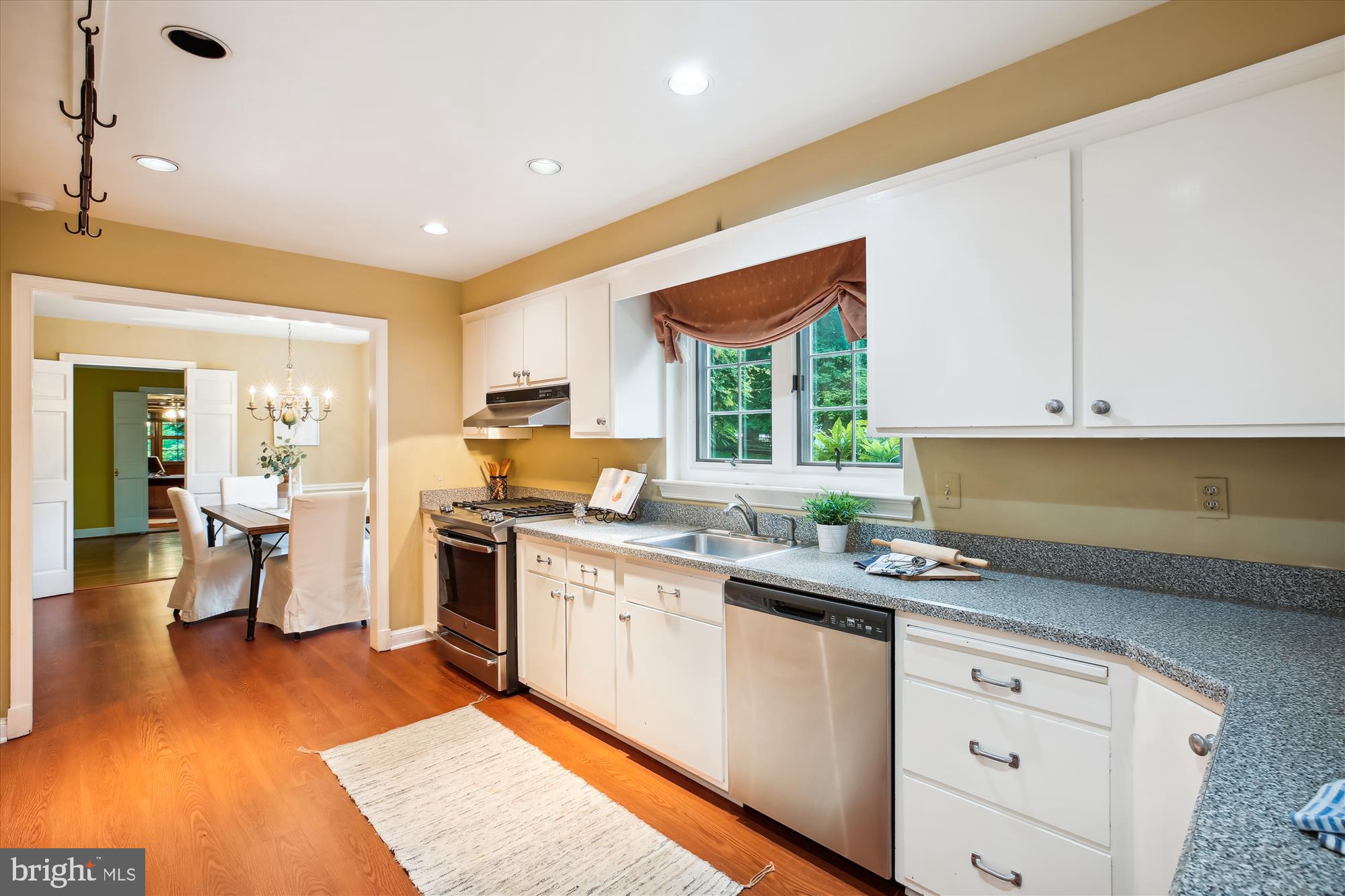 MANOR PARK - Residential