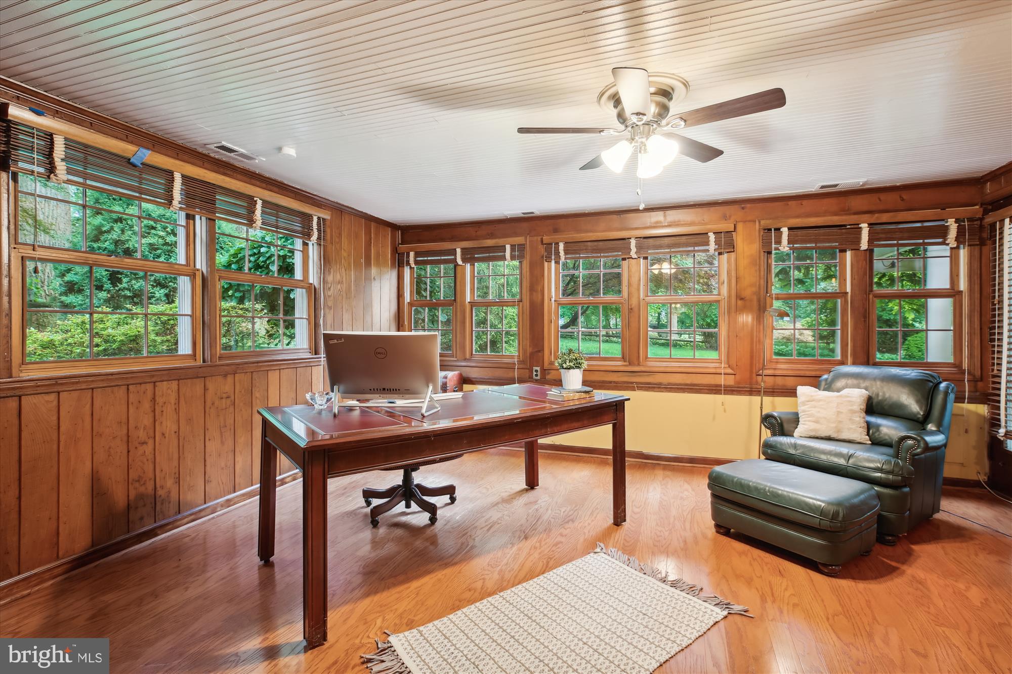 MANOR PARK - Residential