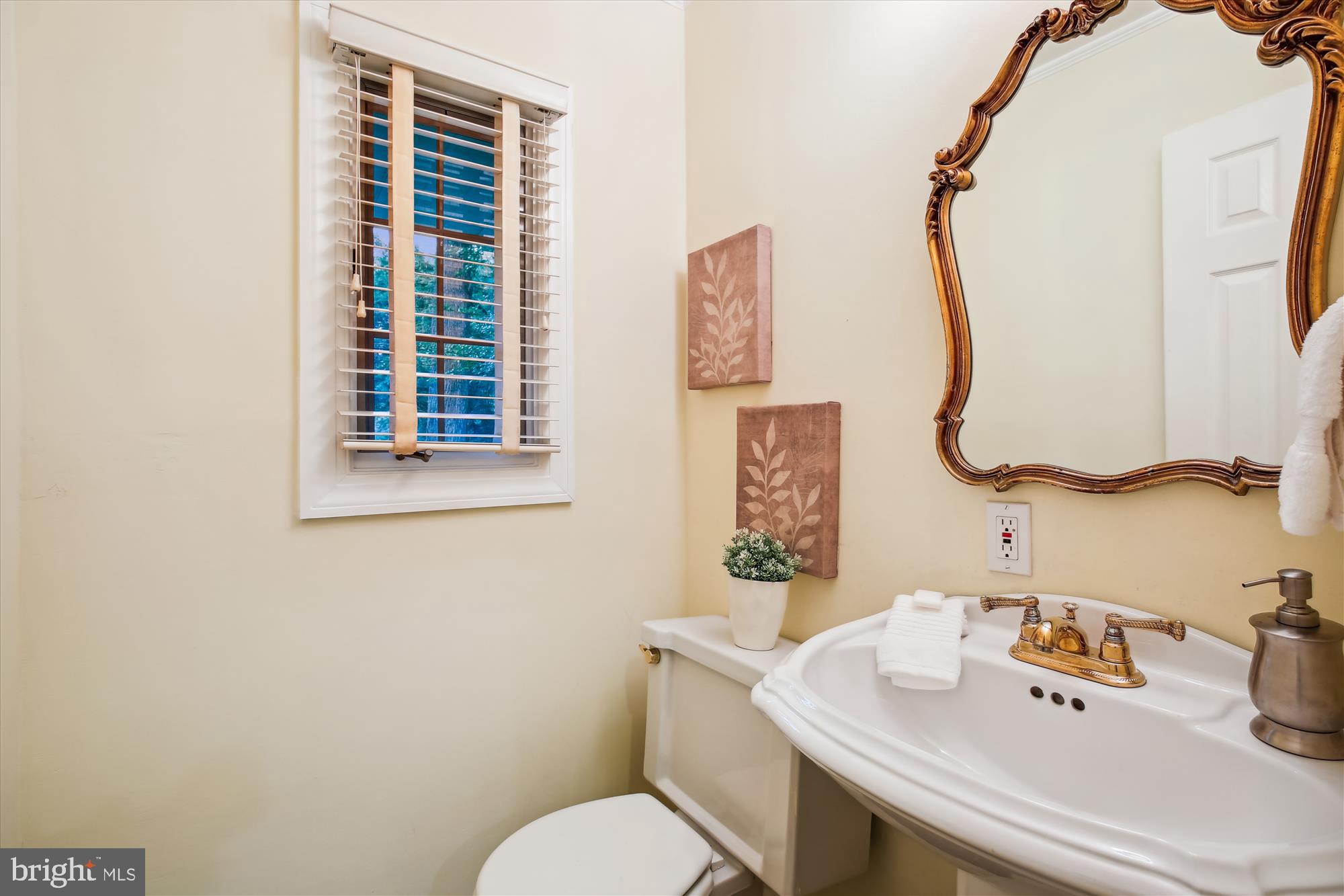 MANOR PARK - Residential