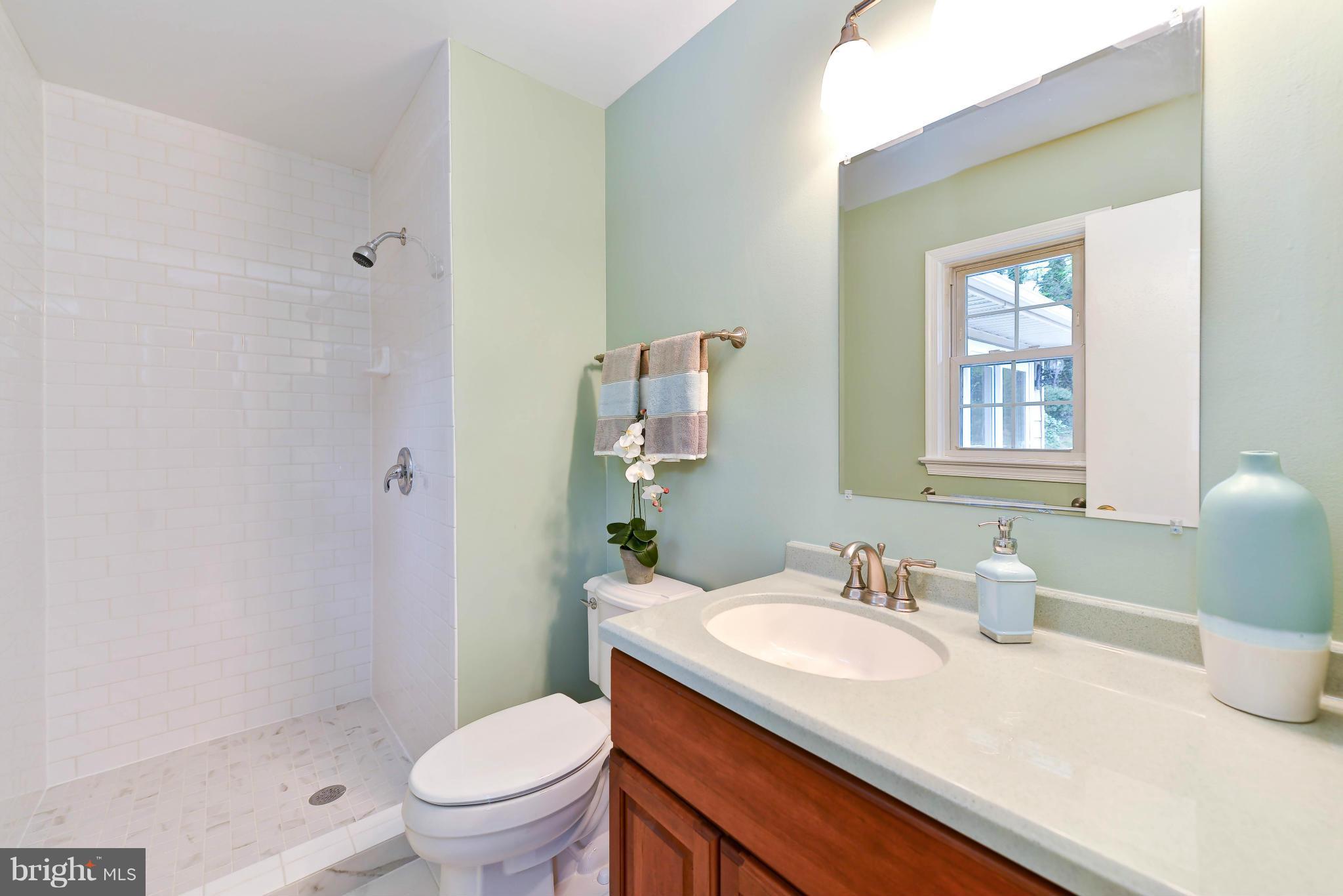 MIDWOOD ESTATES - Residential