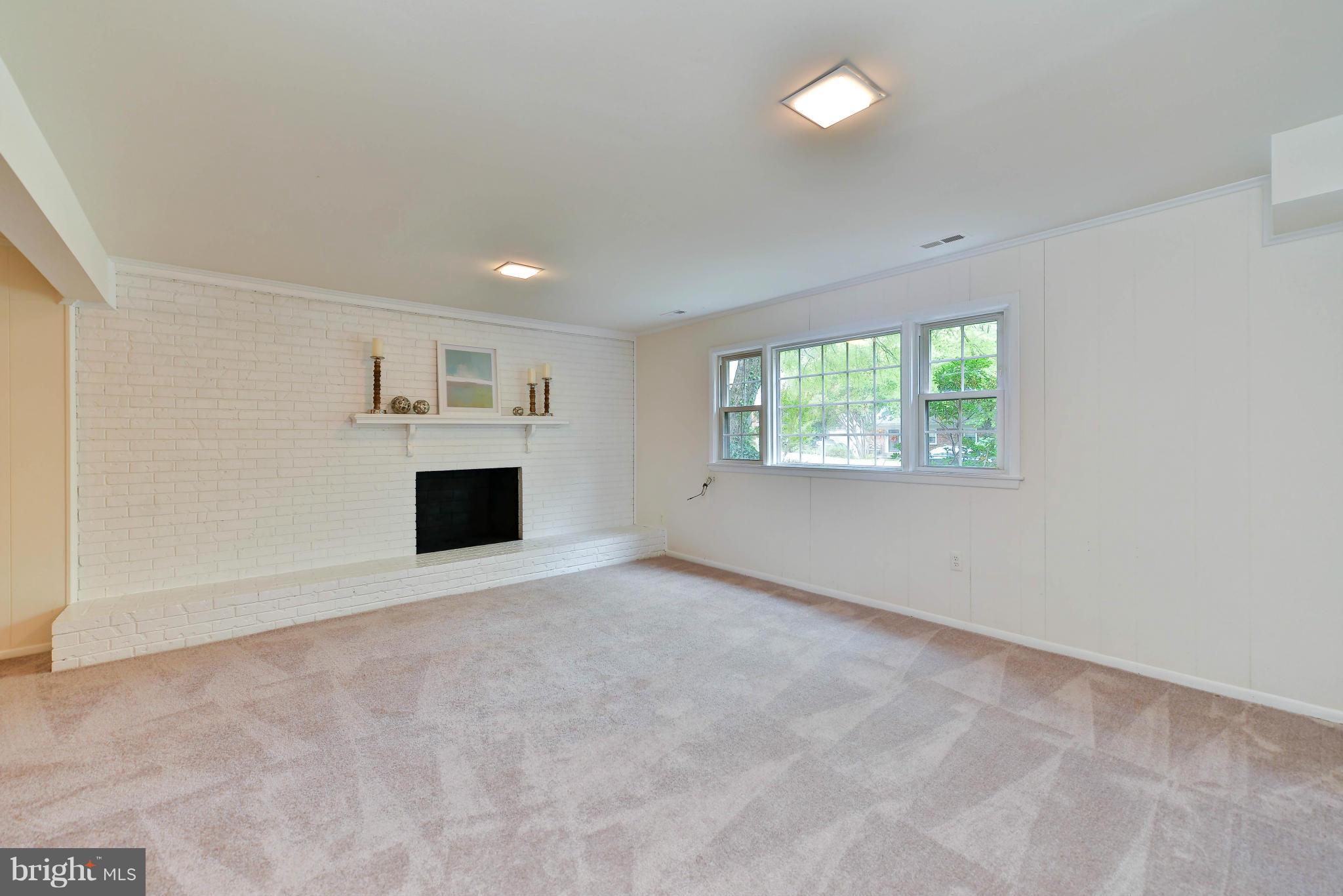 MIDWOOD ESTATES - Residential