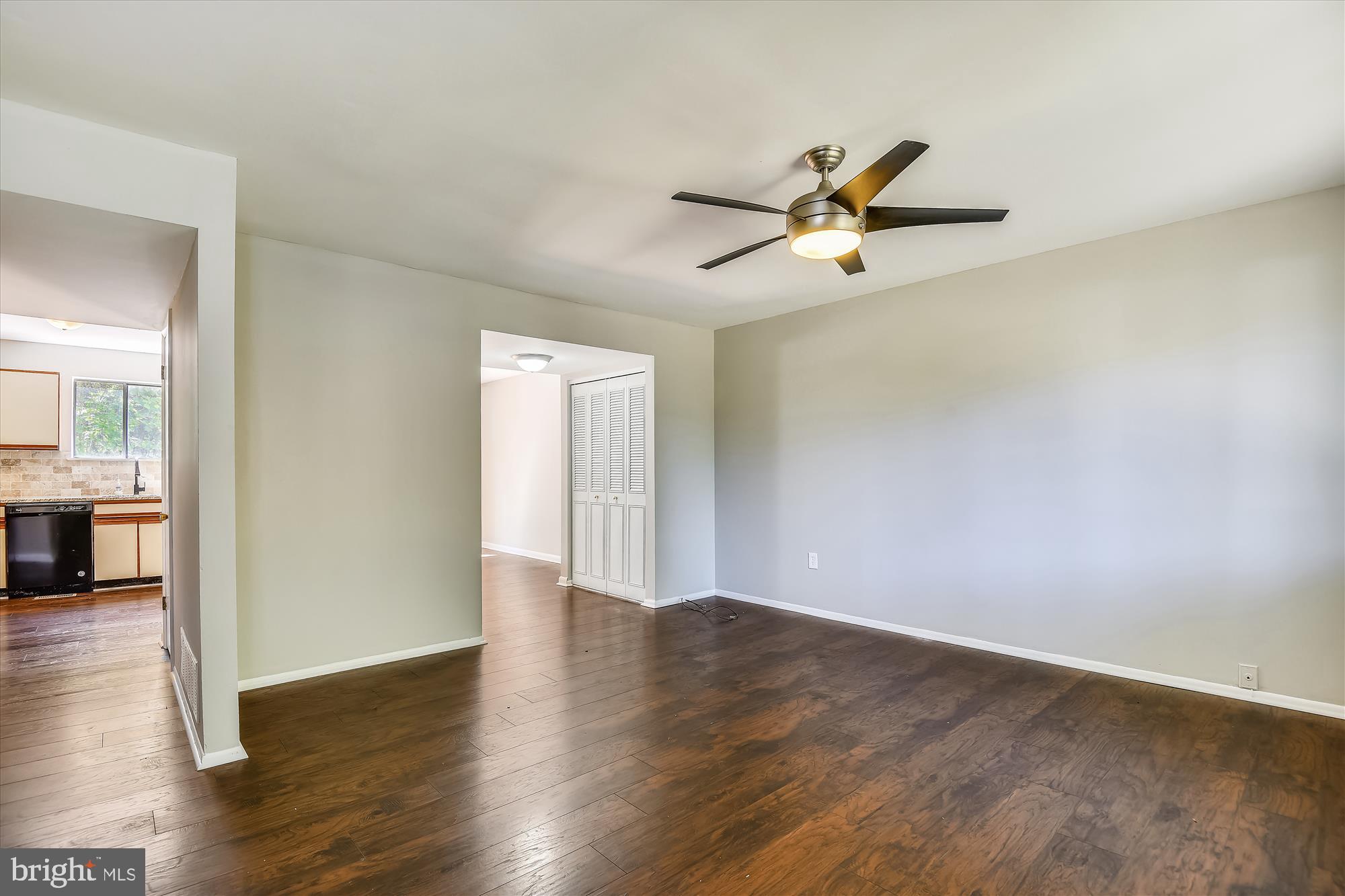 WALNUT RIDGE - Residential Lease