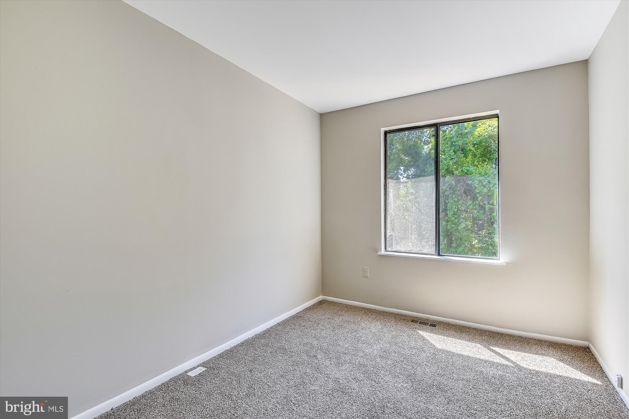 WALNUT RIDGE - Residential Lease