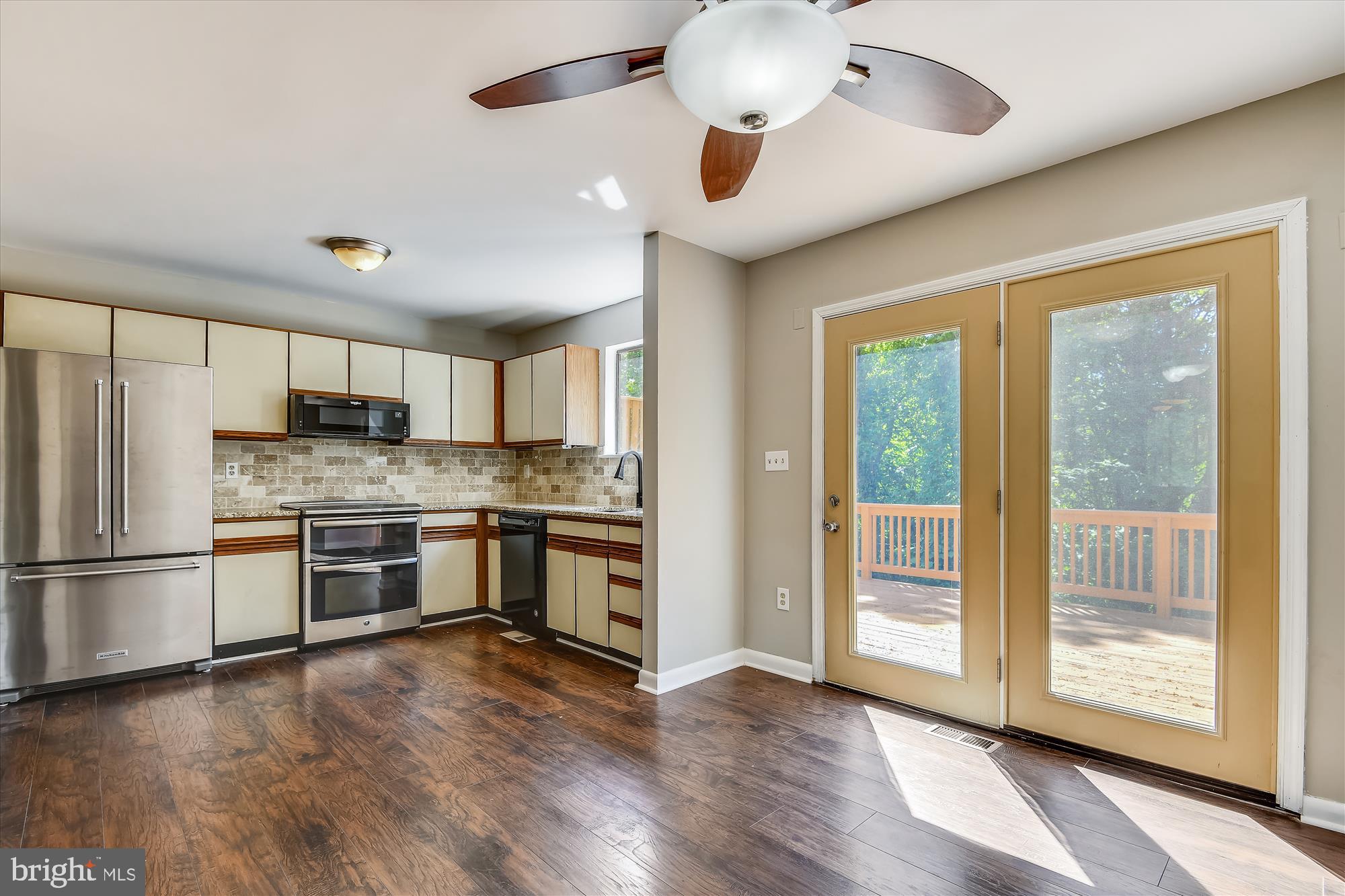 WALNUT RIDGE - Residential Lease