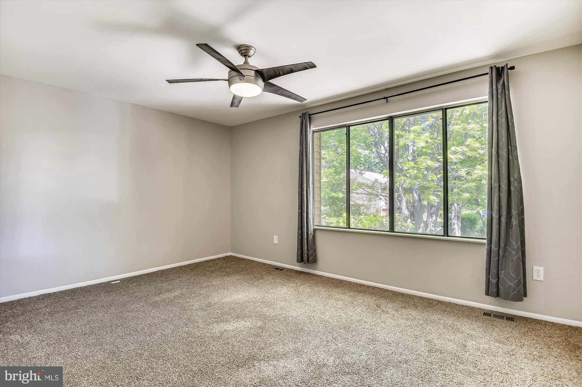 WALNUT RIDGE - Residential Lease