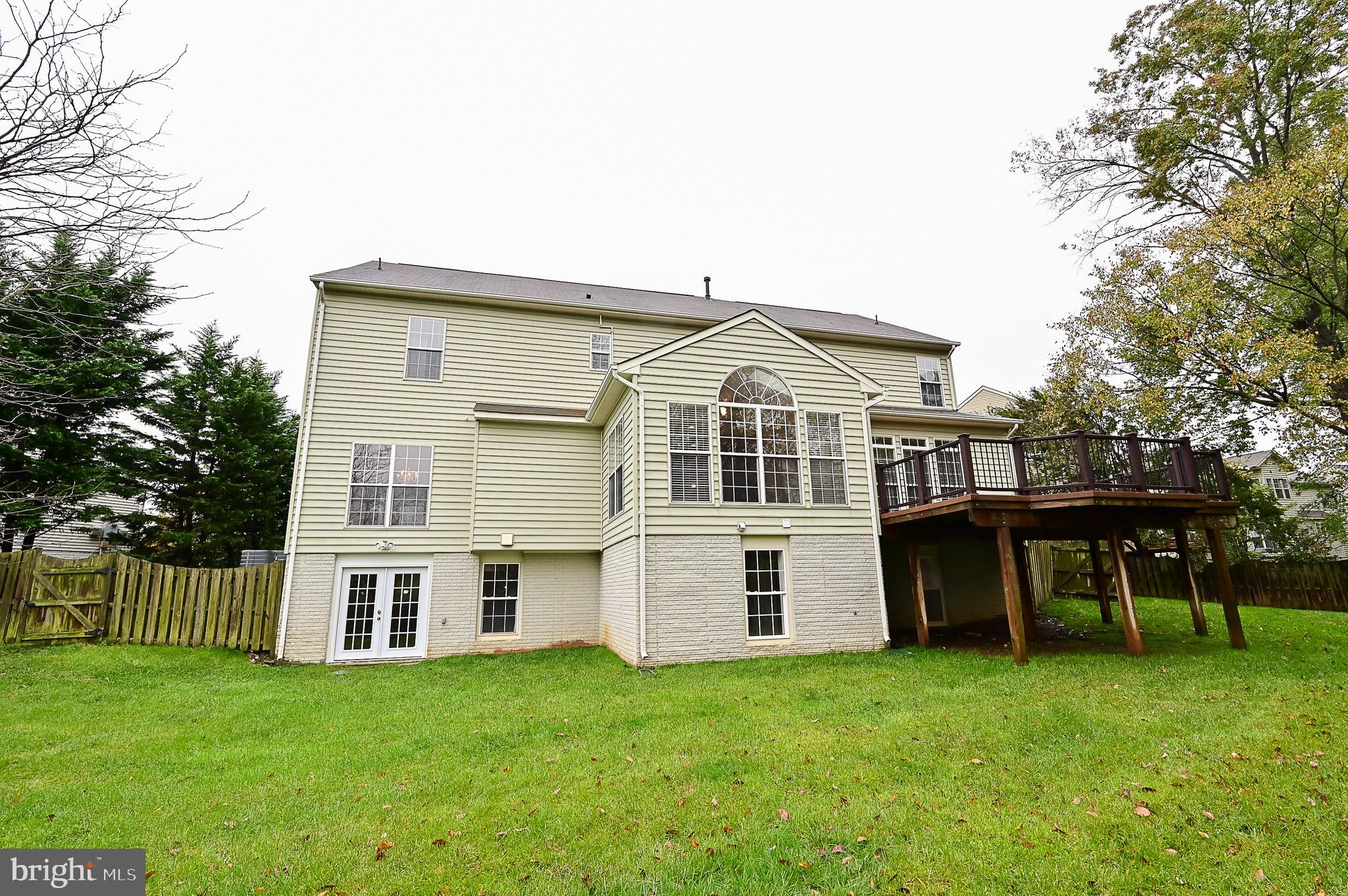 CROSSMAN CREEK - Residential