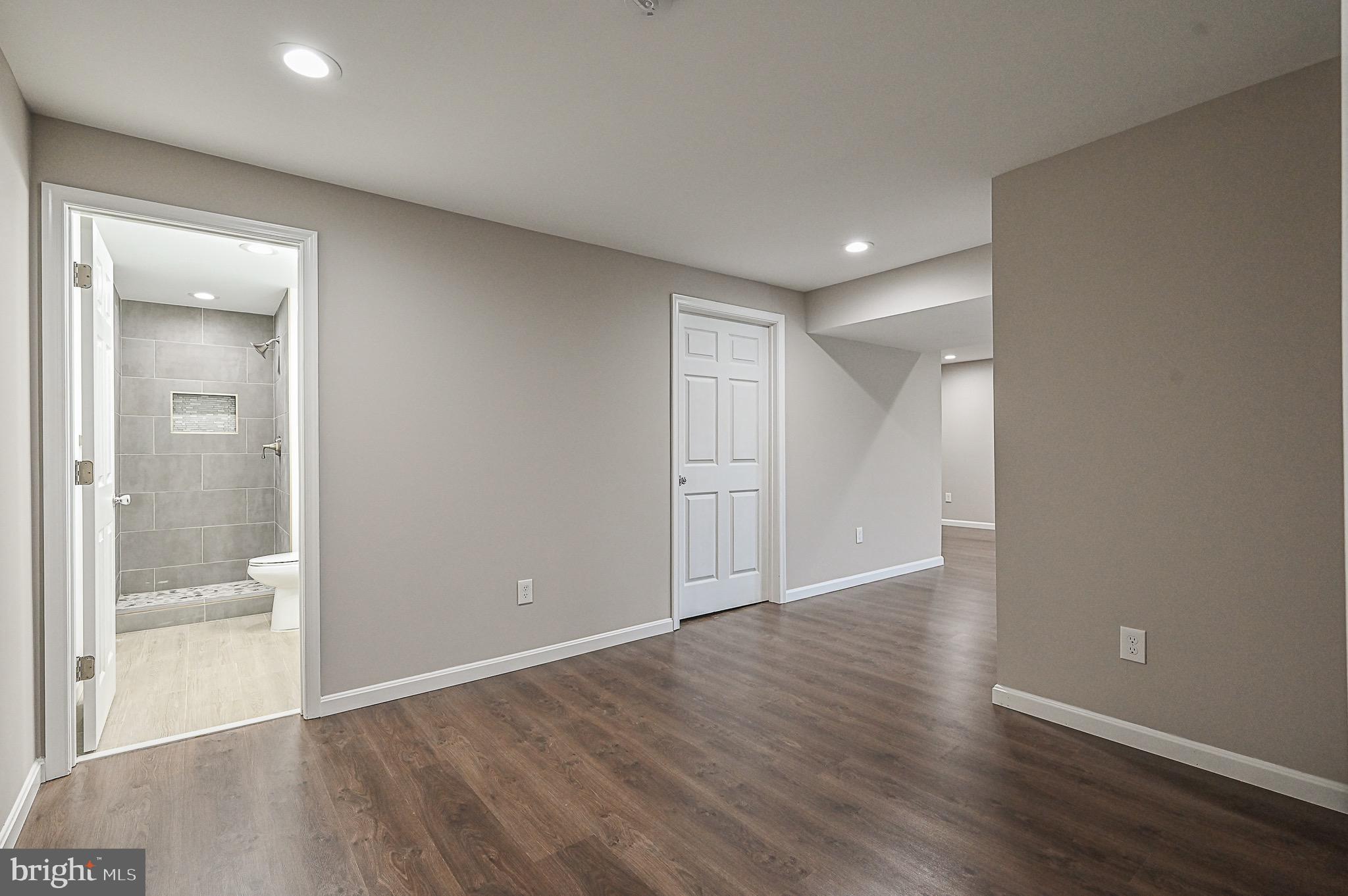 CROSSMAN CREEK - Residential