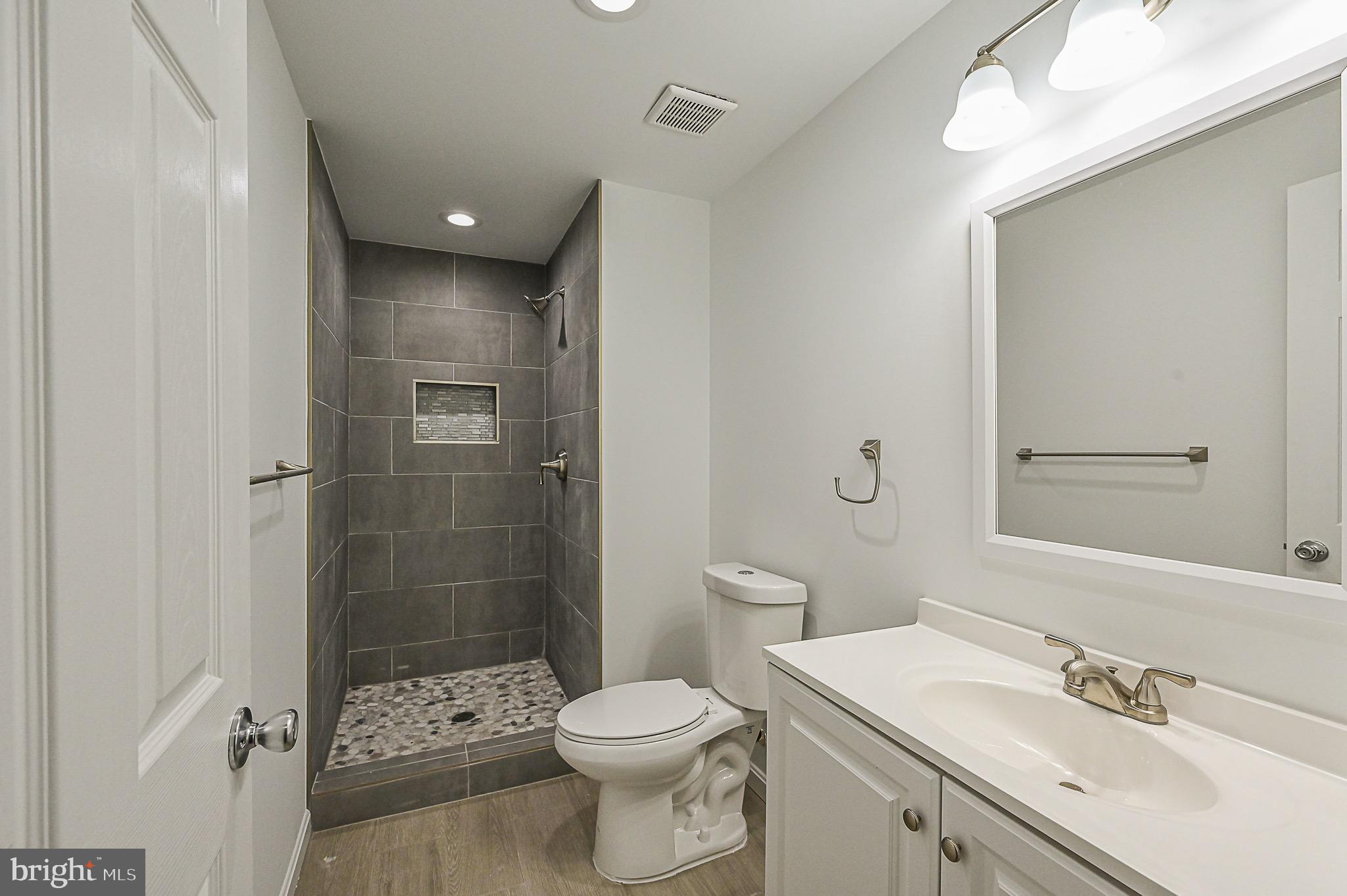 CROSSMAN CREEK - Residential