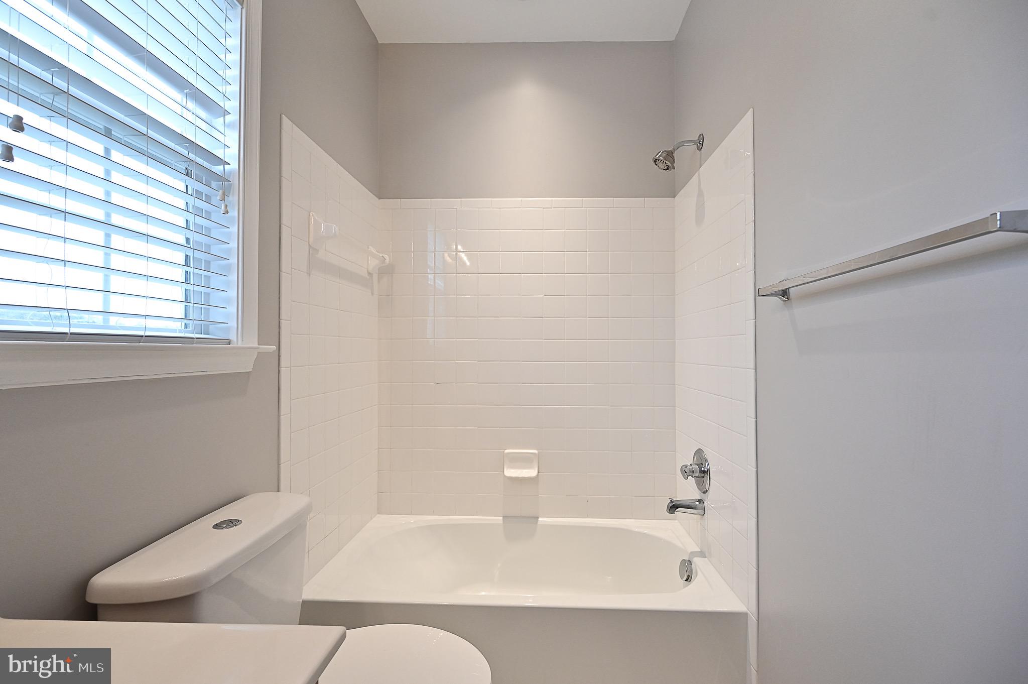 CROSSMAN CREEK - Residential