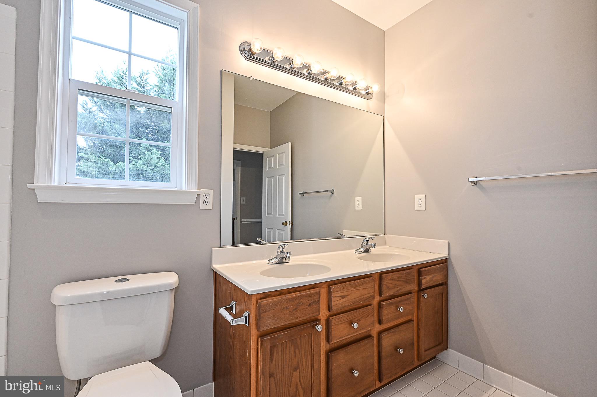 CROSSMAN CREEK - Residential