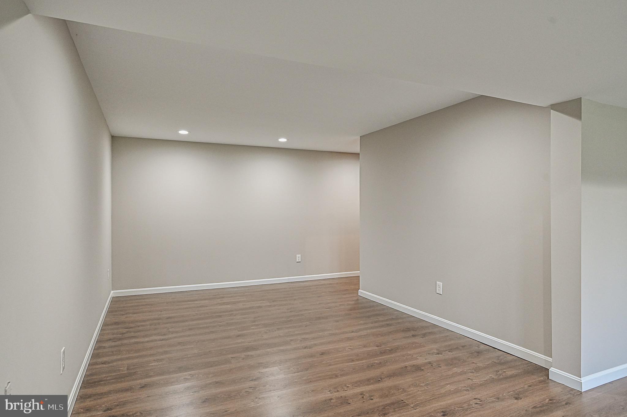 CROSSMAN CREEK - Residential