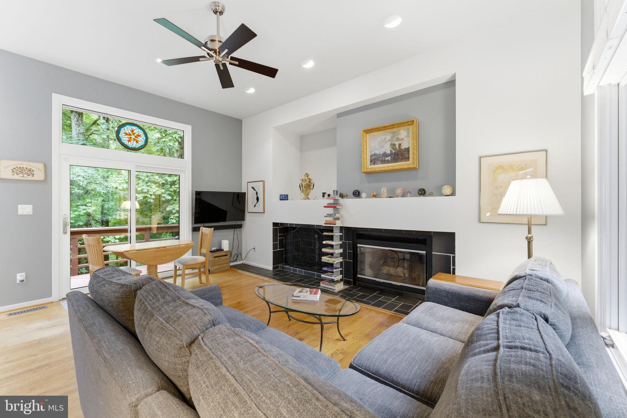 1608 WOODSTOCK LANE